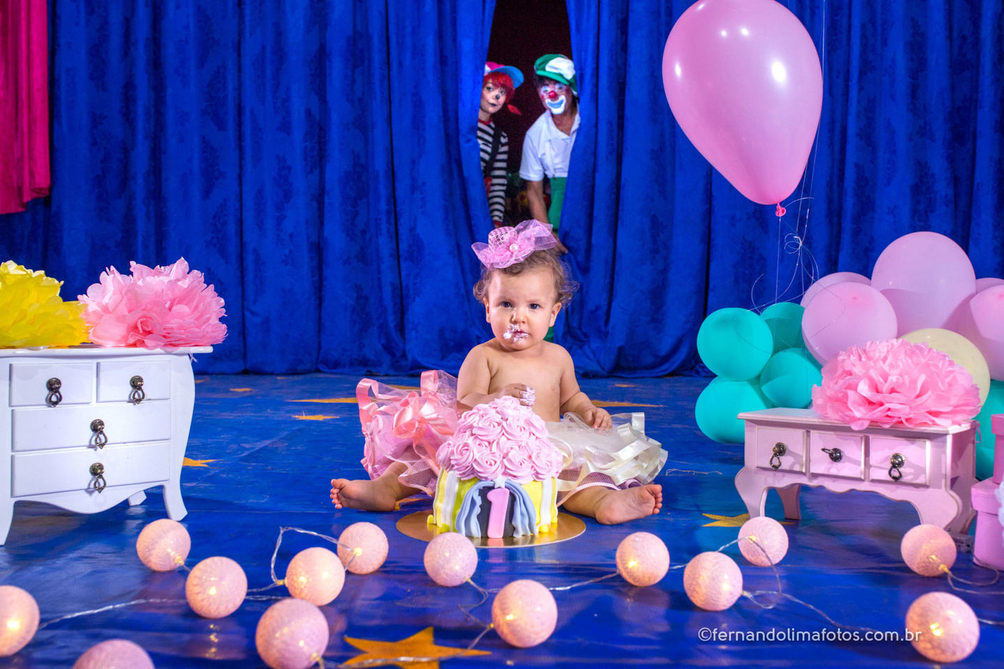 Smash The Cake da Maya no Circo.