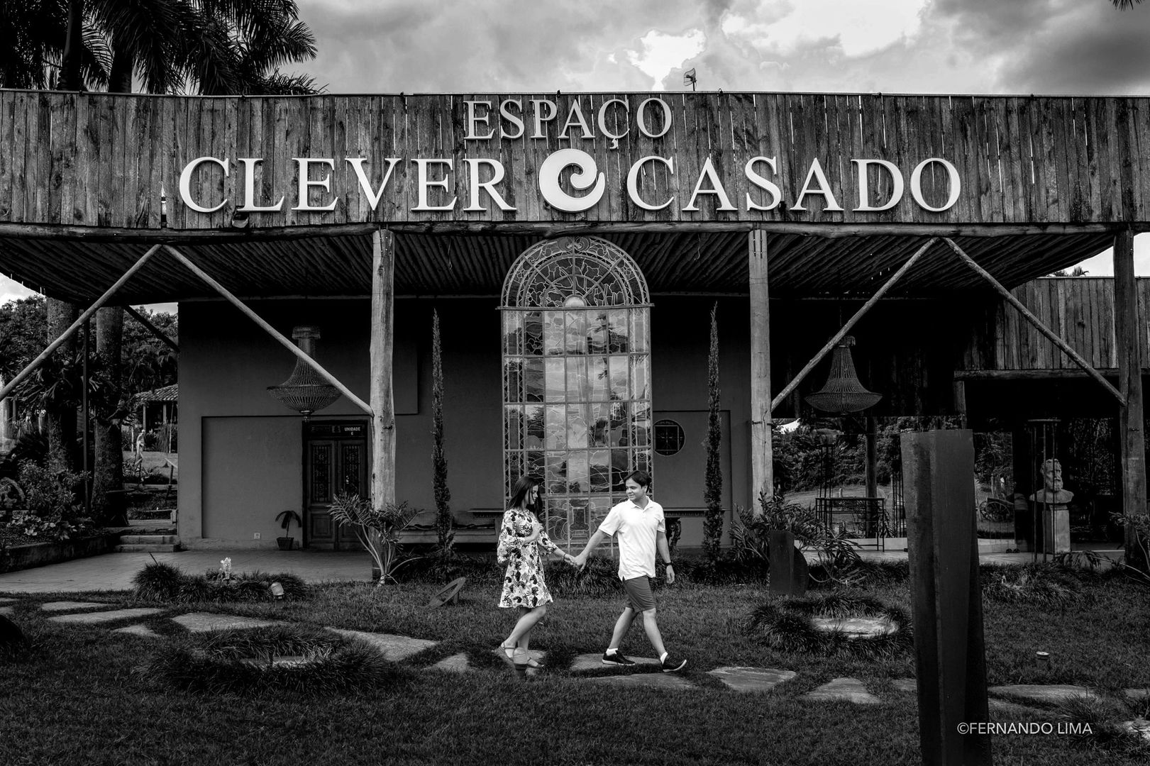 Foto Pré Wedding Glauco e Jéssica, Antiquário Clever Casado, Bálsamo SP Foto Pré Wedding Glauco e Jéssica, Antiquário Clever Casado, Bálsamo SP - Imagem 0