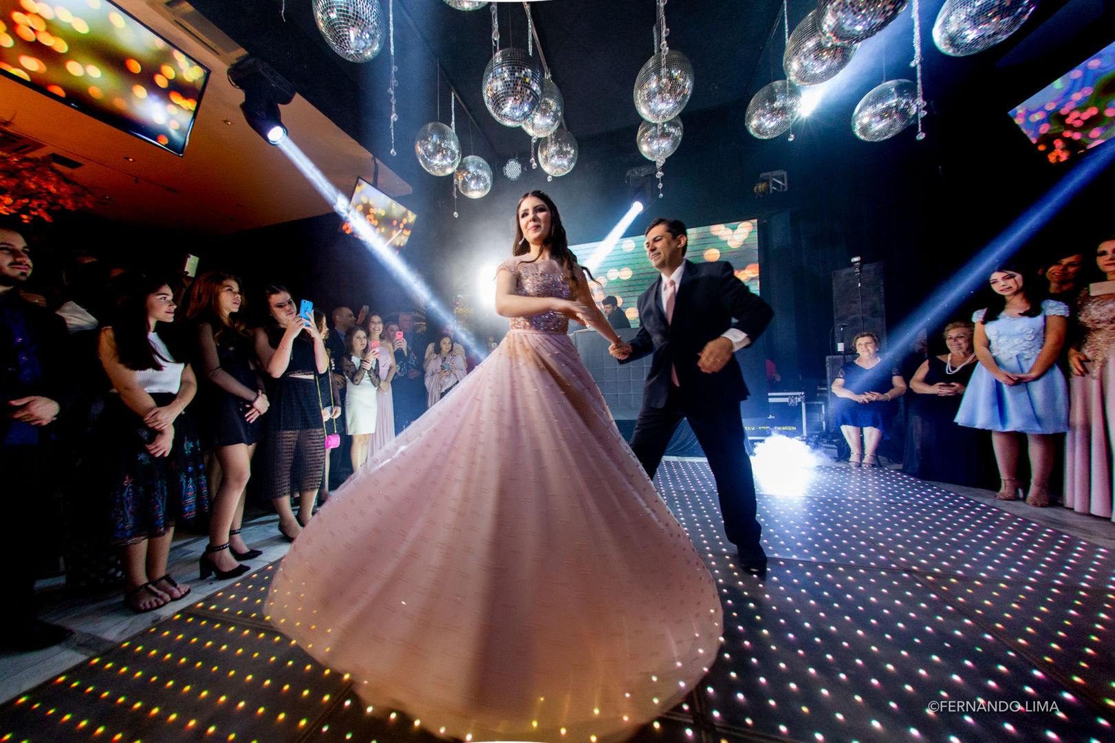 Foto Larissa 15 anos, Uma festa incrível, Vivere Event Foto Larissa 15 anos, Uma festa incrível, Vivere Event - Imagem 49