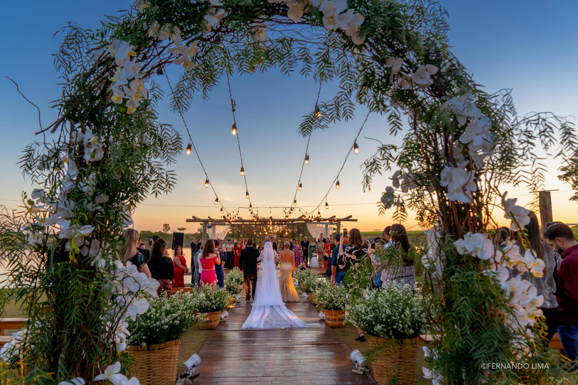 Foto Casamento Thais e Neto, no por do sol da Quinta do Sardão Foto Casamento Thais e Neto, no por do sol da Quinta do Sardão - Imagem 23