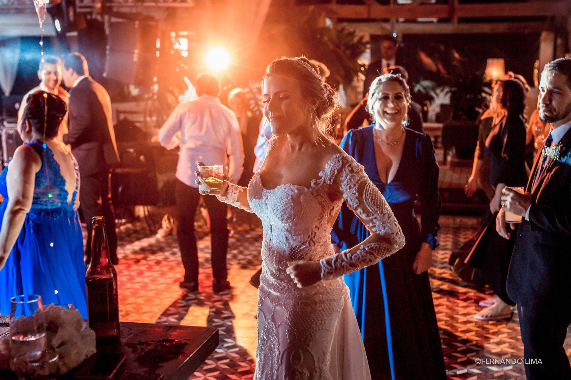 Foto Casamento Thais e Neto, no por do sol da Quinta do Sardão Foto Casamento Thais e Neto, no por do sol da Quinta do Sardão - Imagem 58