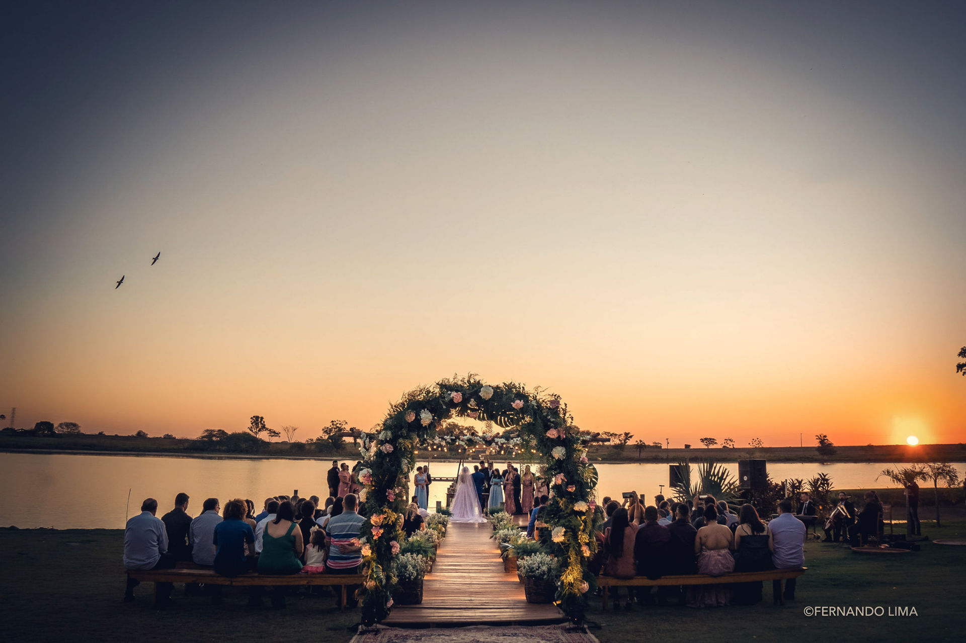 Foto Casamento Regina e Junior, no por do sol da Quinta do Sardão Foto Casamento Regina e Junior, no por do sol da Quinta do Sardão - Imagem 27