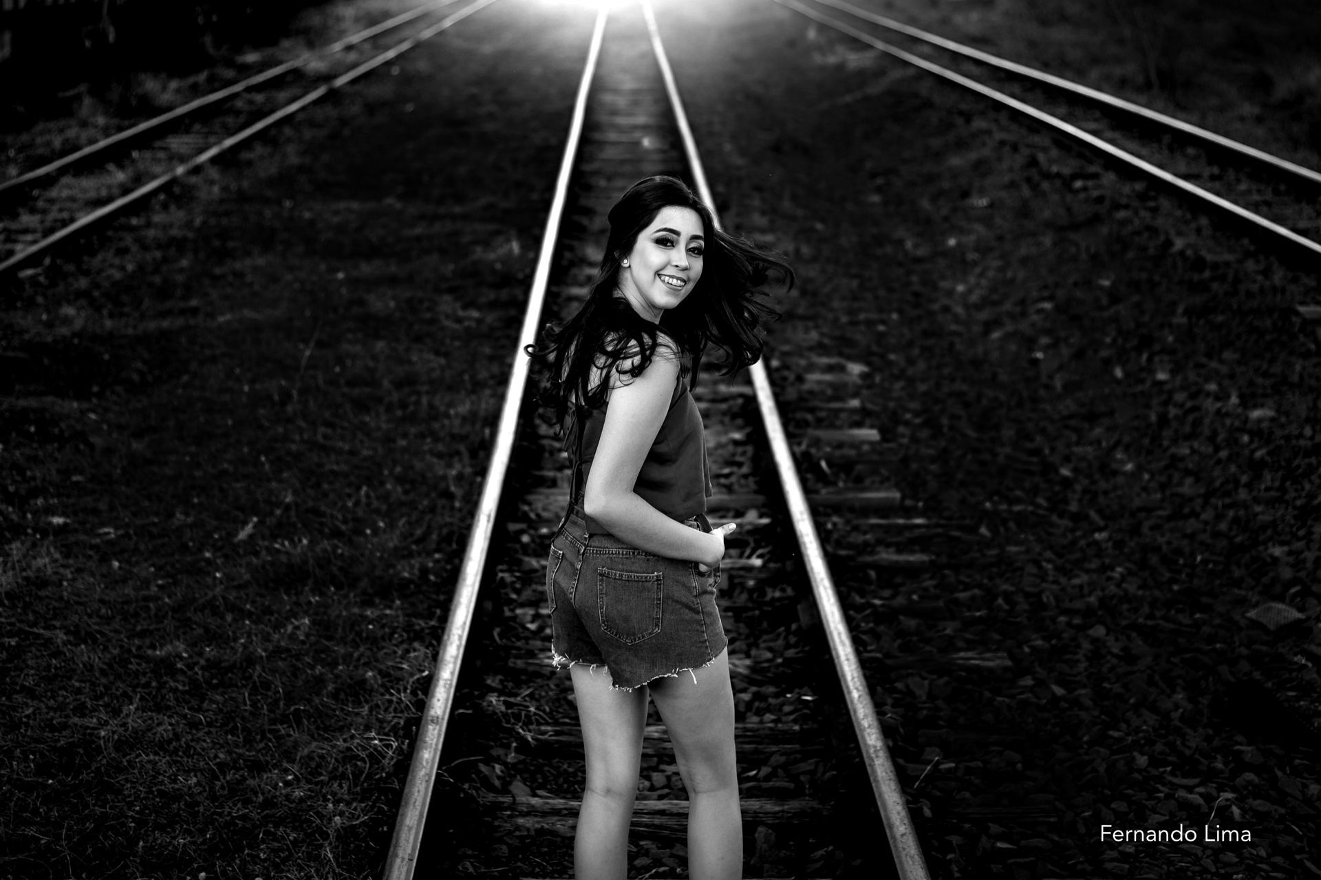 Foto Ensaio fotográfico 15 anos, book Luma, Araçatuba SP Foto Ensaio fotográfico 15 anos, book Luma, Araçatuba SP - Imagem 4