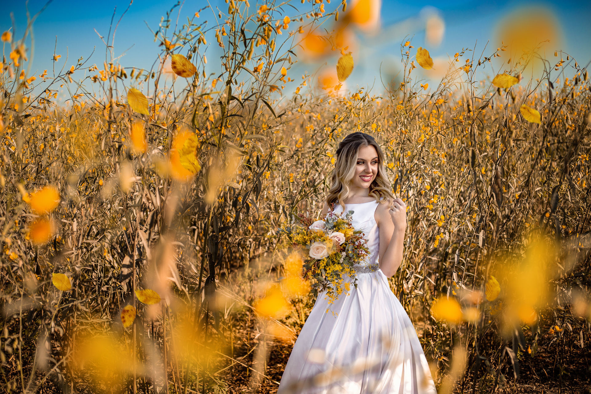 Foto Noiva no Girassol, editorial A Felicidade !!! - Imagem 8