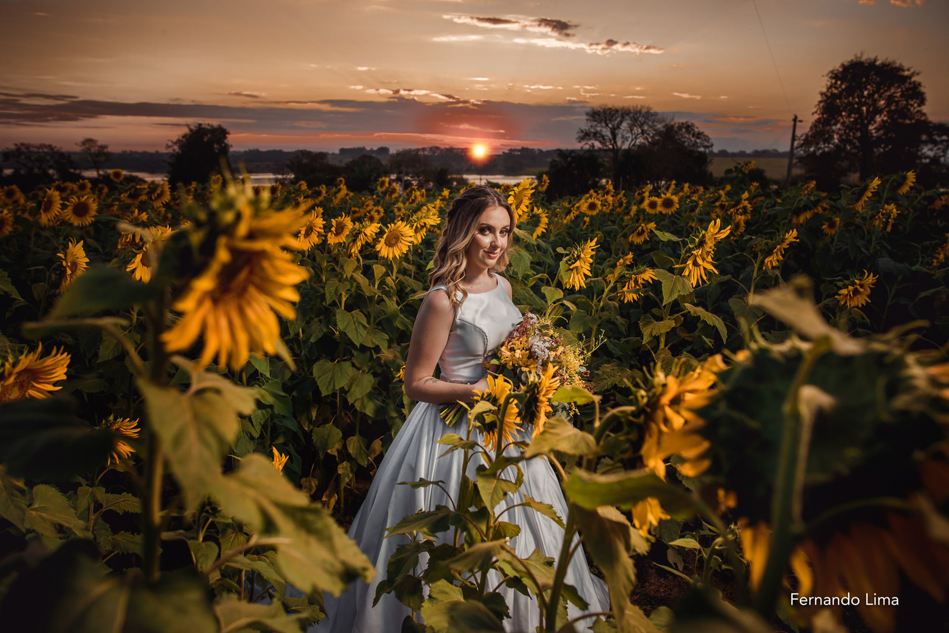 Foto Noiva no Girassol, editorial A Felicidade !!! - Imagem 33
