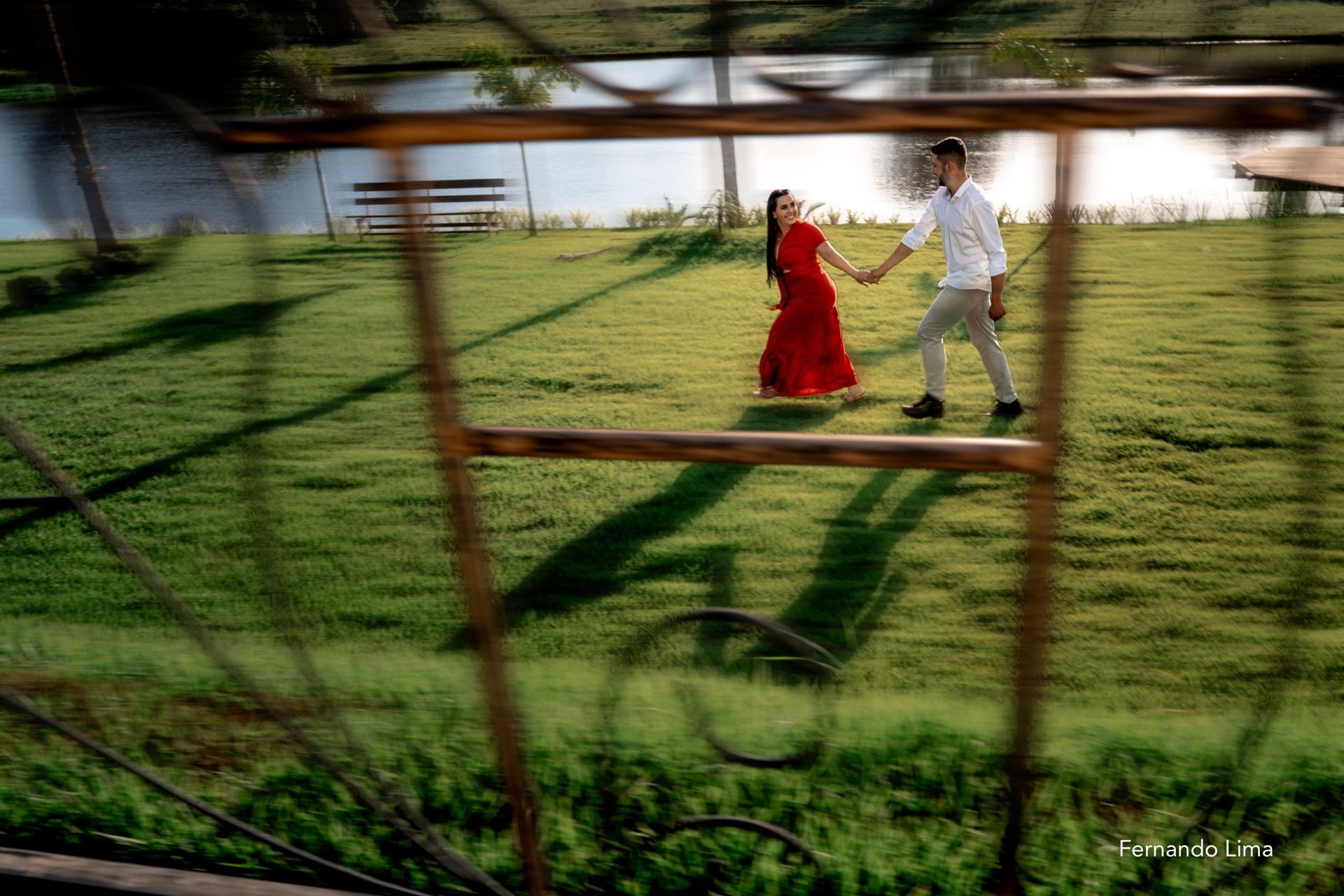 Foto ENSAIO DE CASAL, PRÉ WEDDING THAIS E VITOR, PORTTAL DO LAGO GUARARAPES SP Foto ENSAIO DE CASAL, PRÉ WEDDING THAIS E VITOR, PORTTAL DO LAGO GUARARAPES SP - Imagem 21