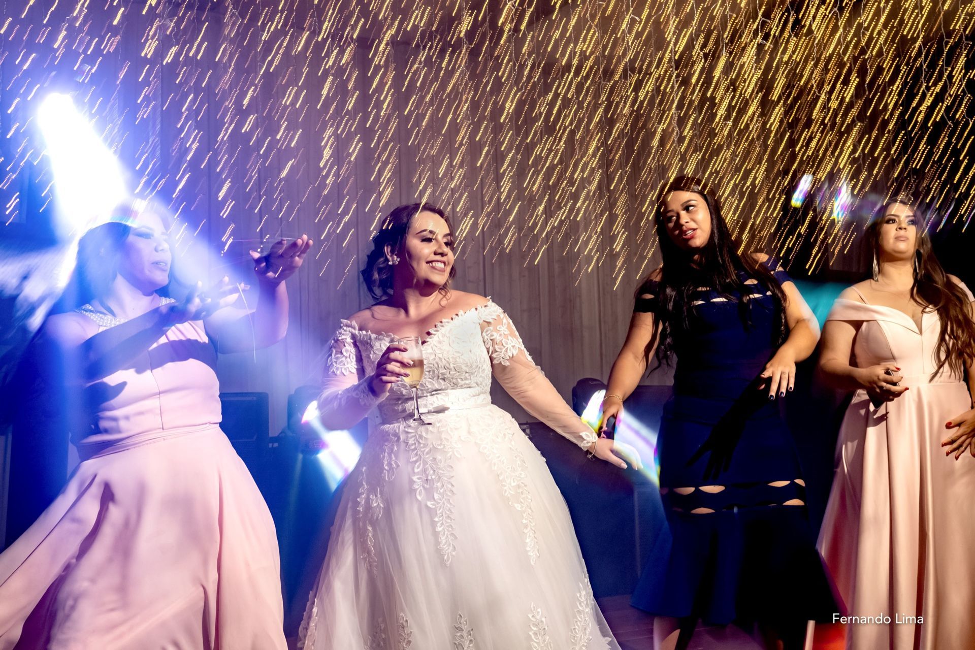 Foto CASAMENTO THAIS E VITOR CHÁCARA LIGHT DECOR Foto CASAMENTO THAIS E VITOR CHÁCARA LIGHT DECOR - Imagem 58