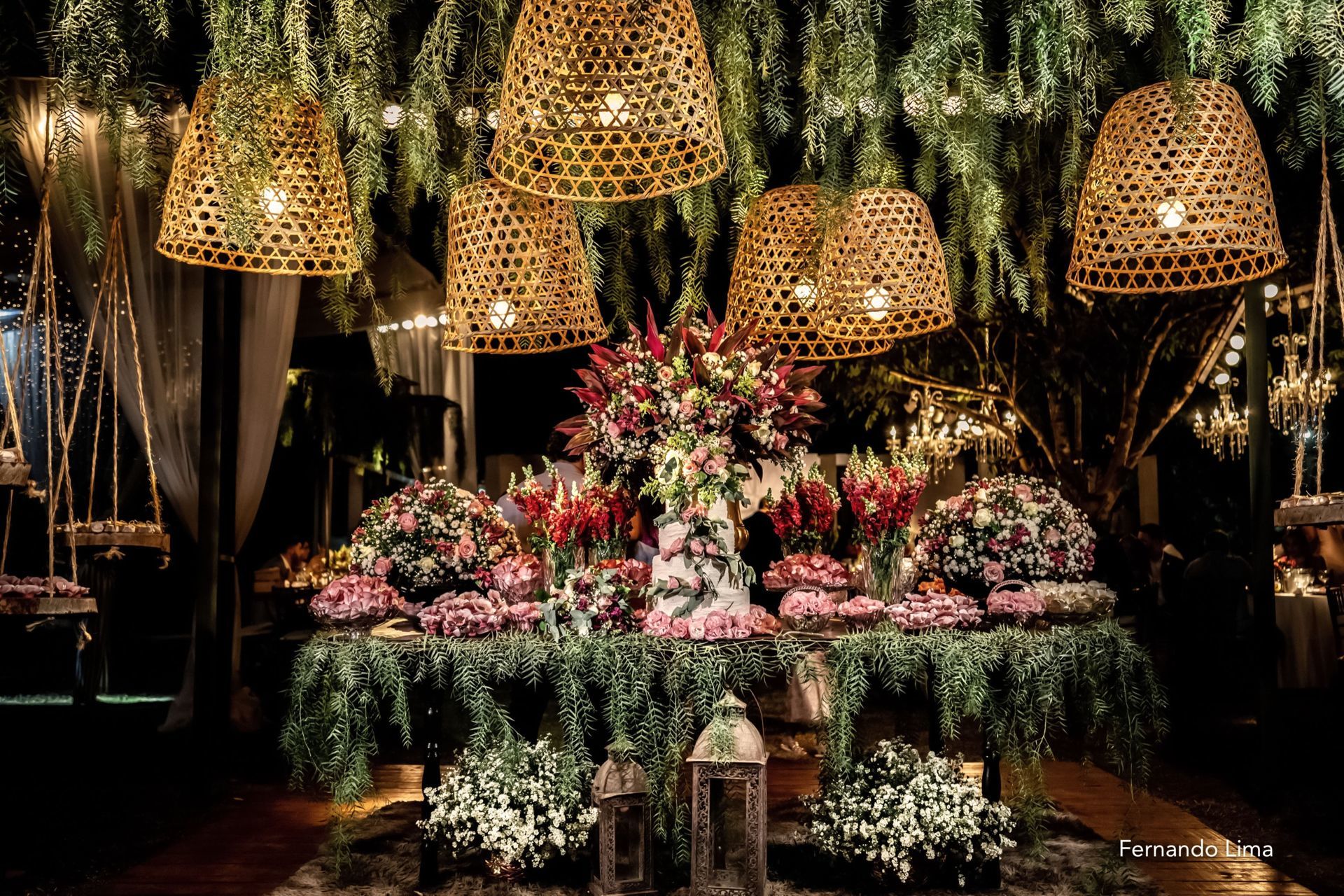 Foto CASAMENTO THAIS E VITOR CHÁCARA LIGHT DECOR Foto CASAMENTO THAIS E VITOR CHÁCARA LIGHT DECOR - Imagem 63