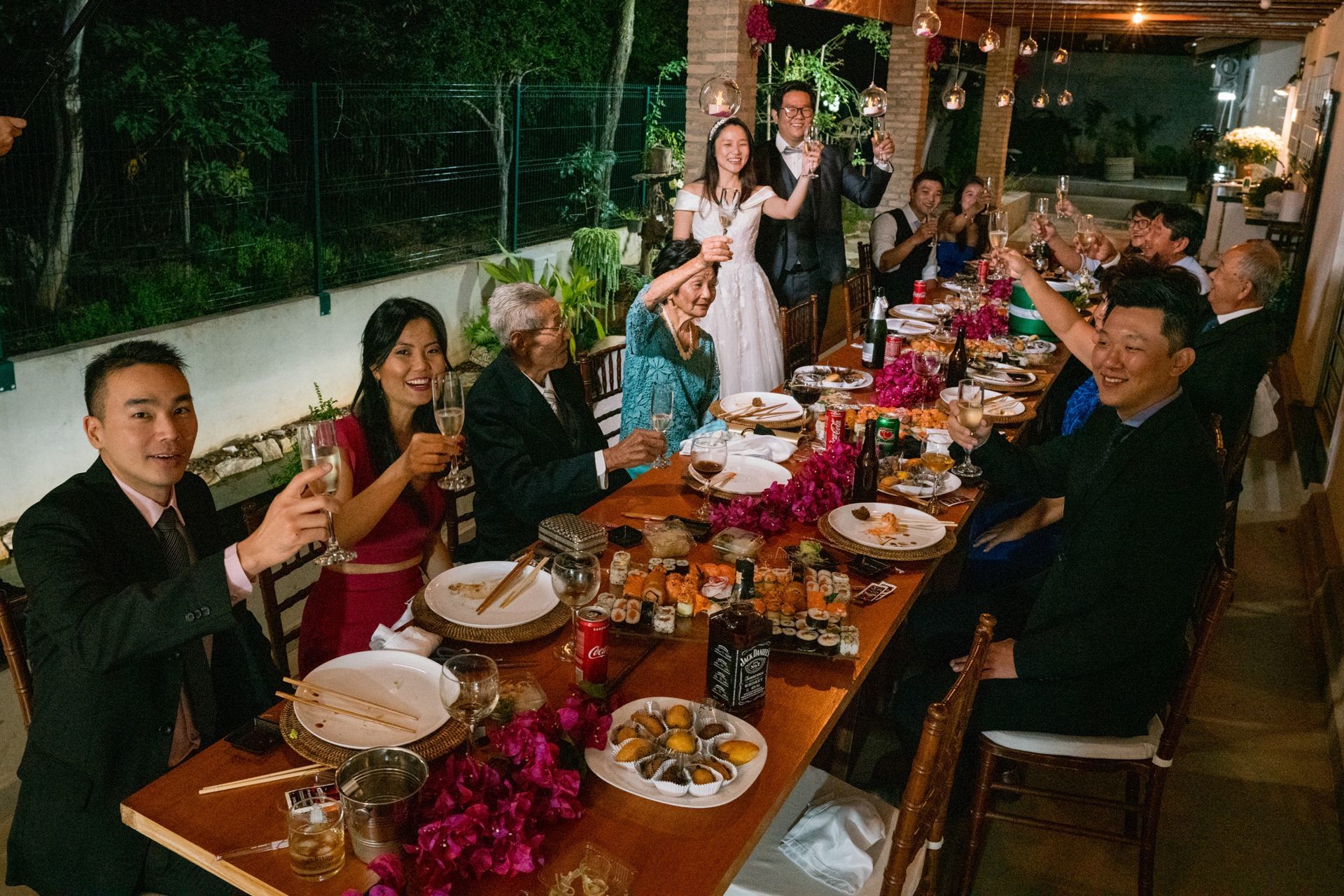 Foto MICRO CASAMENTO LILIAN E LEANDRO, NA CASA DOS PAIS DA NOIVA Foto MICRO CASAMENTO LILIAN E LEANDRO, NA CASA DOS PAIS DA NOIVA - Imagem 26