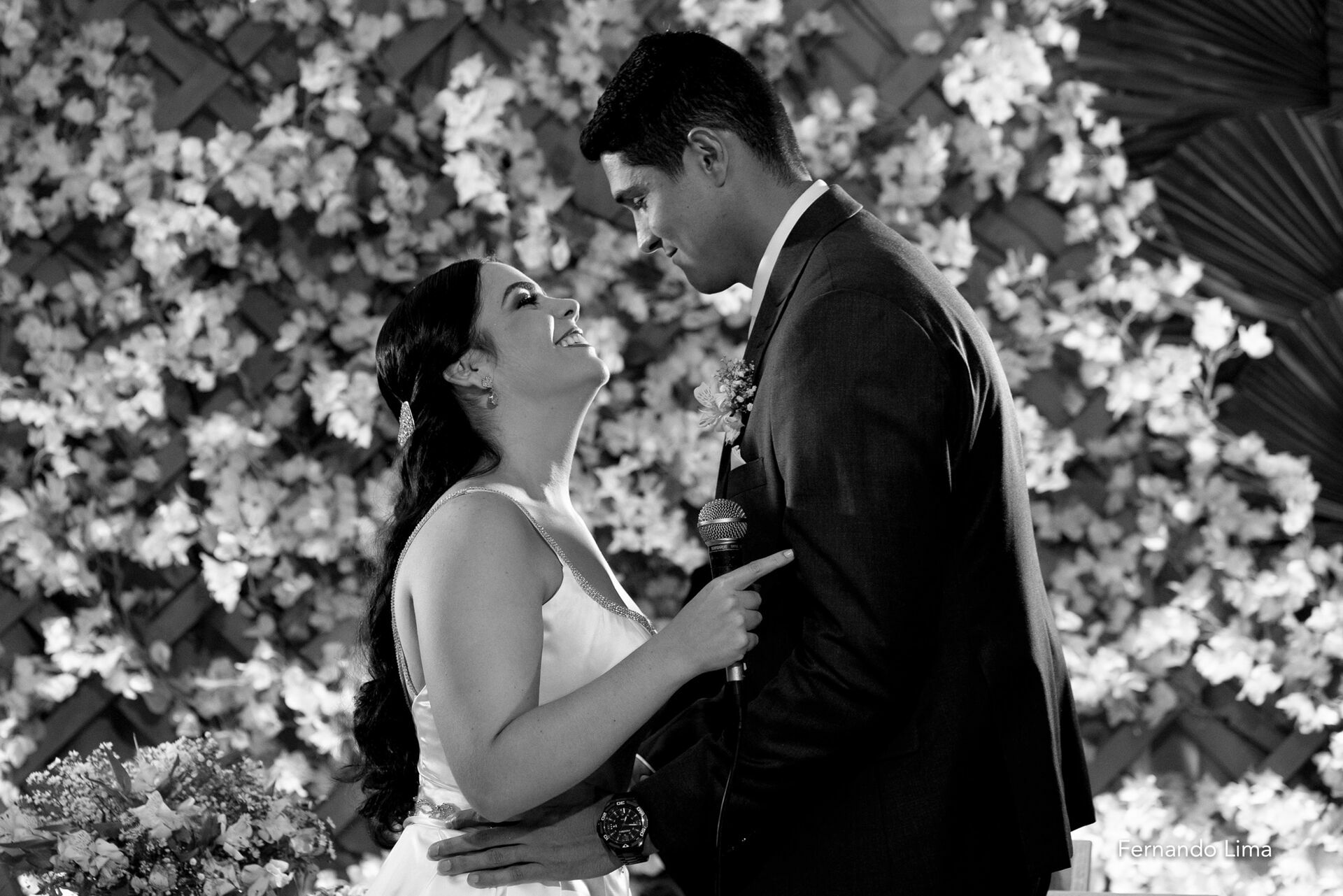 Foto CASAMENTO VANESSA E MICHEL, CERVEJARIA AVENIDA ARAÇATUBA SP Foto CASAMENTO VANESSA E MICHEL, CERVEJARIA AVENIDA ARAÇATUBA SP - Imagem 39