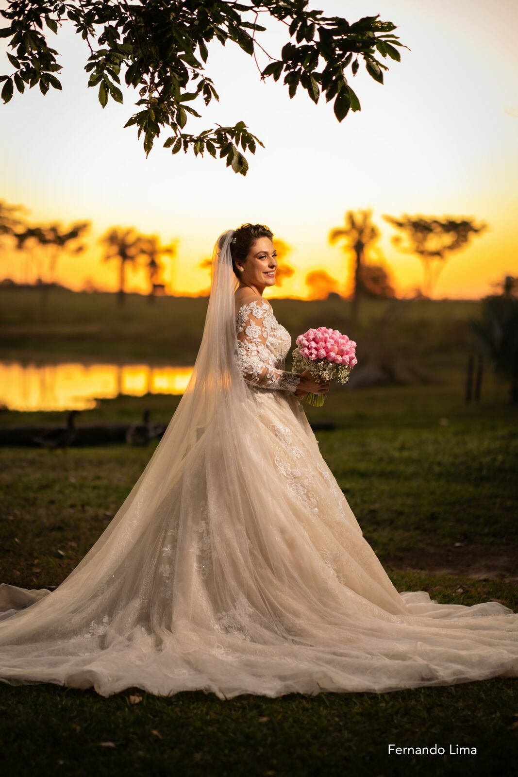 Foto CASAMENTO ANA PAULA E LUIZ FERNANDO, NO POR DO SOL DO INTERIOR Foto CASAMENTO ANA PAULA E LUIZ FERNANDO, NO POR DO SOL DO INTERIOR - Imagem 42