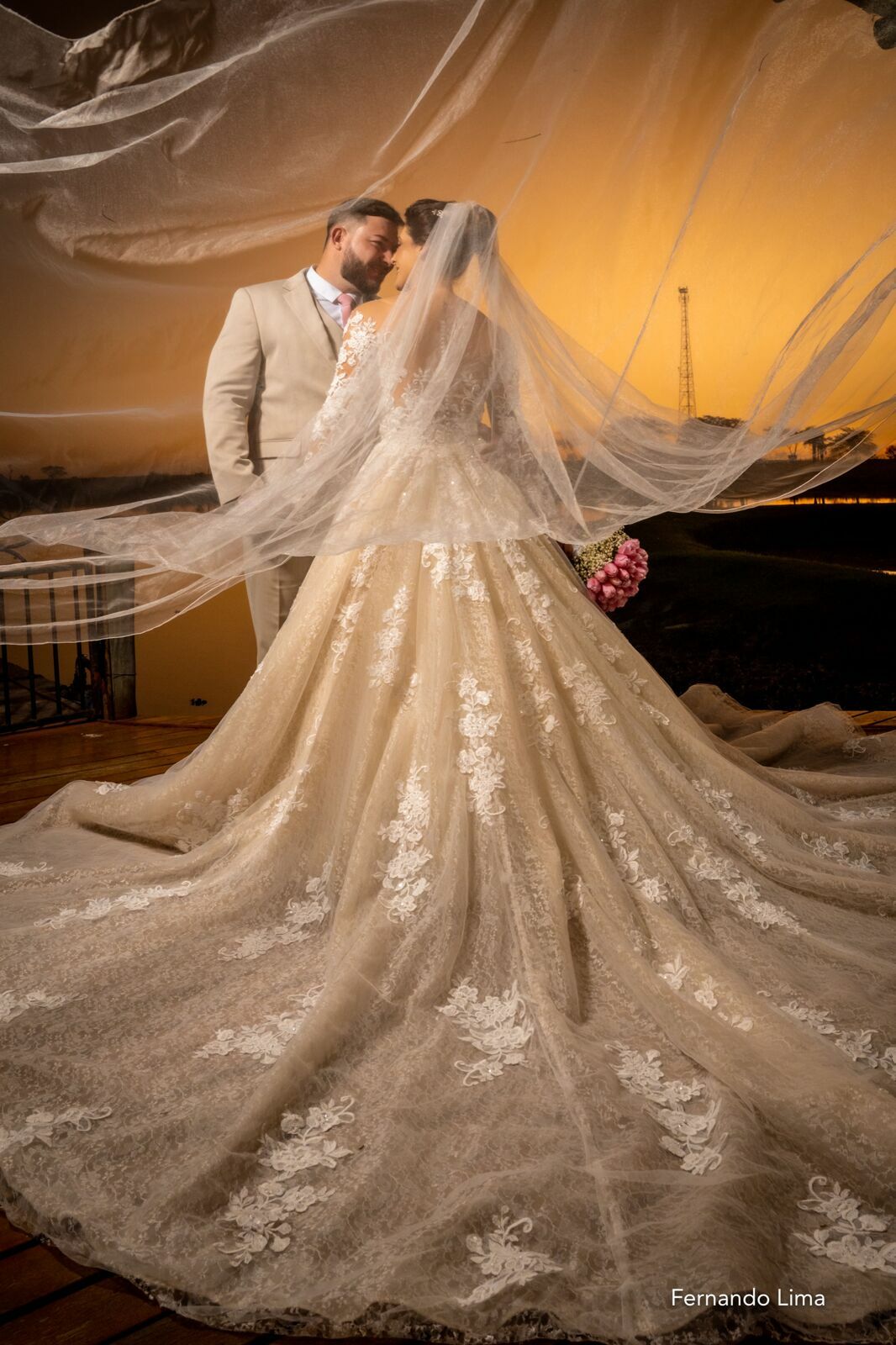 Foto CASAMENTO ANA PAULA E LUIZ FERNANDO, NO POR DO SOL DO INTERIOR Foto CASAMENTO ANA PAULA E LUIZ FERNANDO, NO POR DO SOL DO INTERIOR - Imagem 44