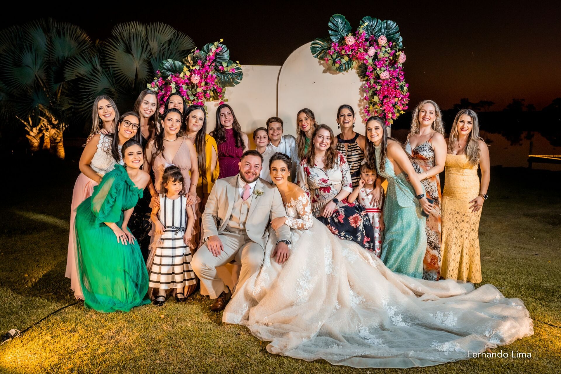 Foto CASAMENTO ANA PAULA E LUIZ FERNANDO, NO POR DO SOL DO INTERIOR Foto CASAMENTO ANA PAULA E LUIZ FERNANDO, NO POR DO SOL DO INTERIOR - Imagem 53
