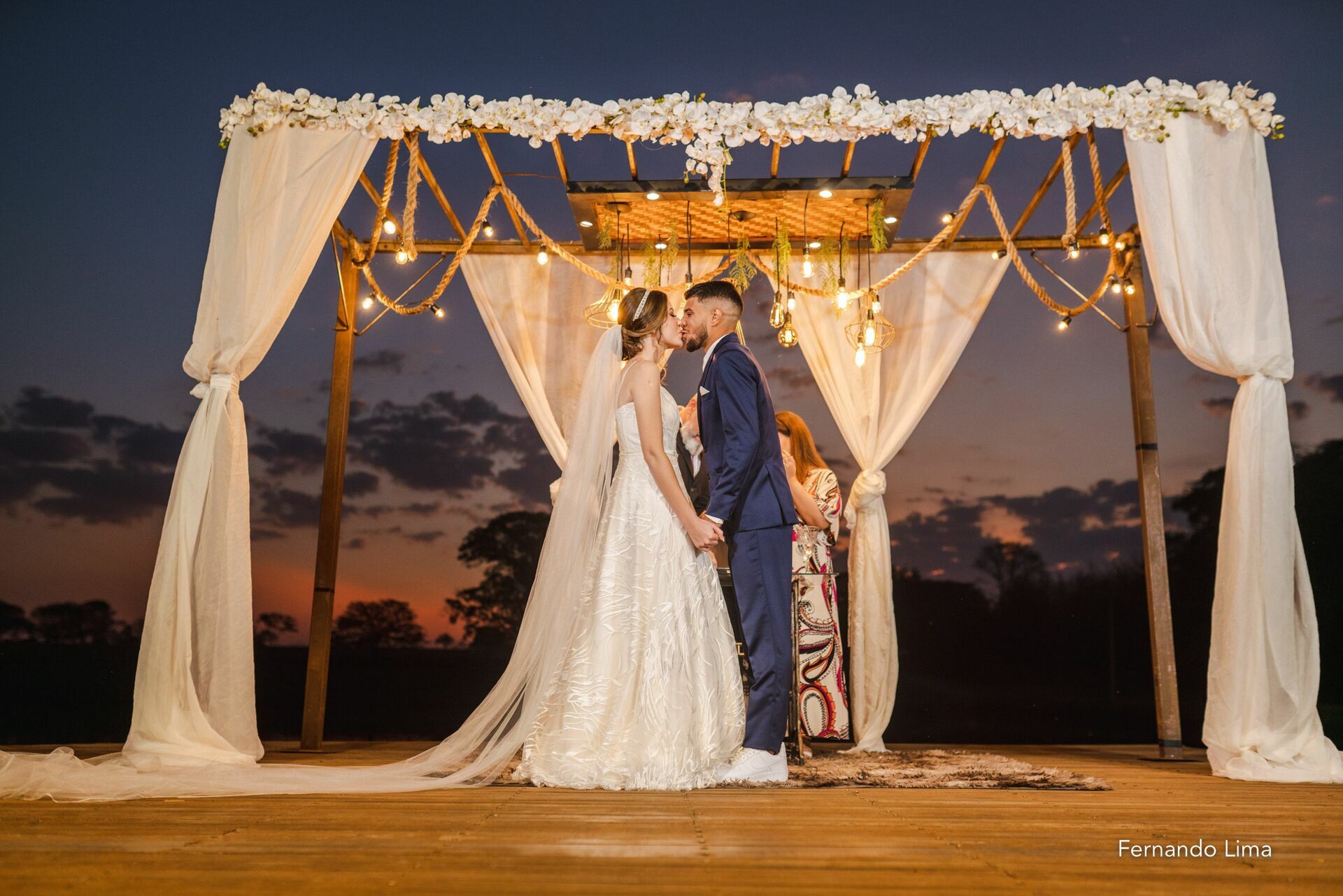Foto CASAMENTO GABRIELA E ALAN, PORTTAL DO LAGO GUARARAPES SP Foto CASAMENTO GABRIELA E ALAN, PORTTAL DO LAGO GUARARAPES SP - Imagem 35