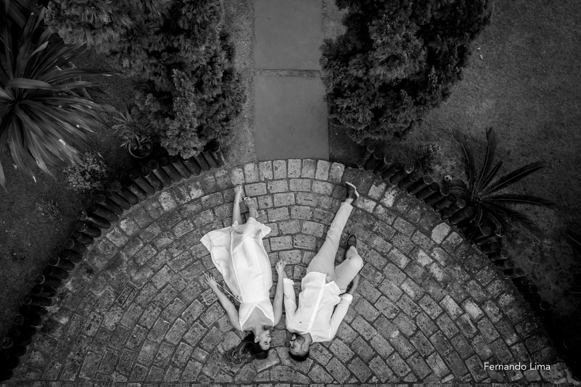 Foto Ensaio De Casal, Pré Wedding Viviane e Douglas, Estância Monza Foto Ensaio De Casal, Pré Wedding Viviane e Douglas, Estância Monza - Imagem 33