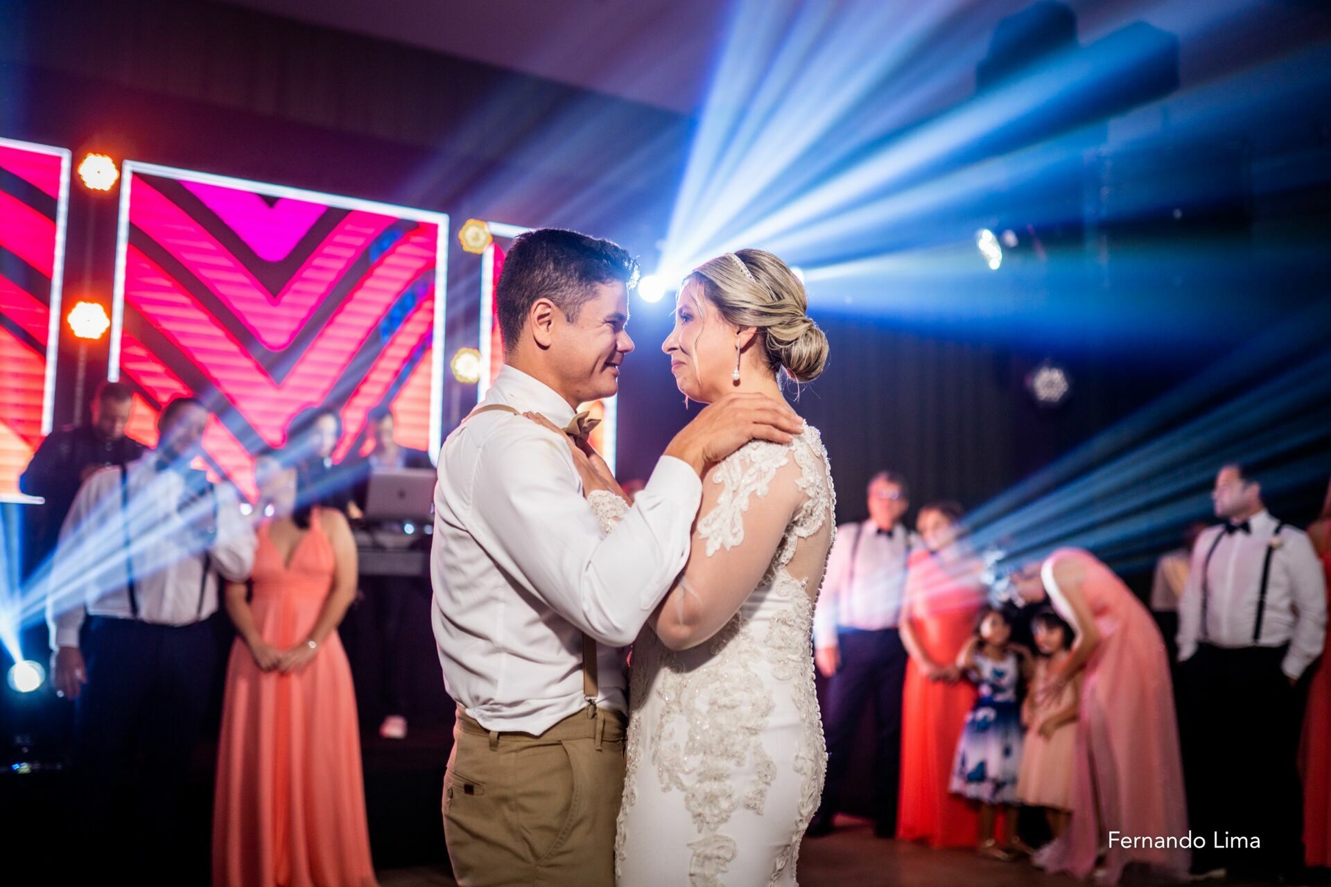 Foto CASAMENTO EMILIANE E EBERT - CALIFÓRNIA EVENTOS Foto CASAMENTO EMILIANE E EBERT - CALIFÓRNIA EVENTOS - Imagem 63