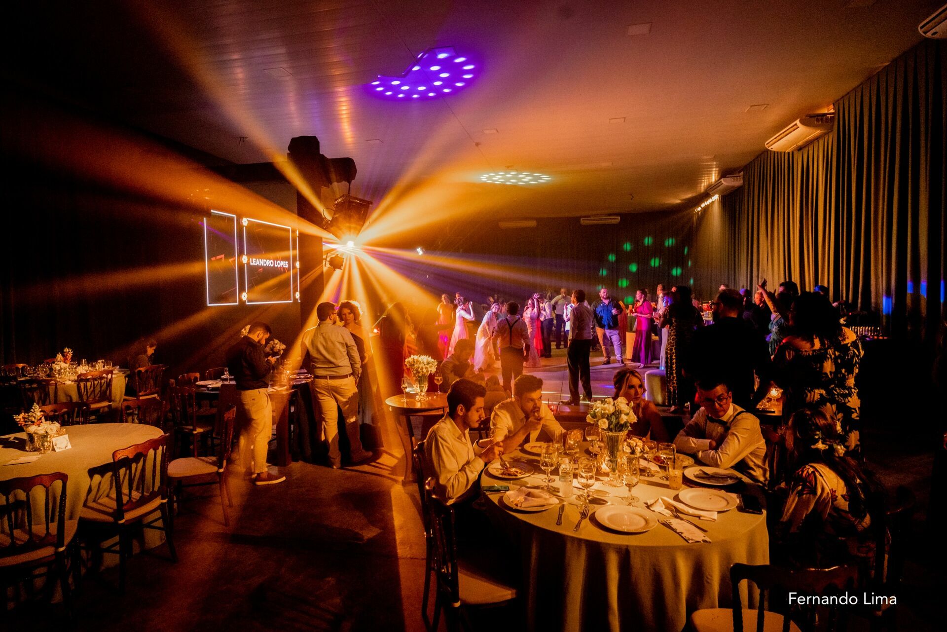 Foto CASAMENTO EMILIANE E EBERT - CALIFÓRNIA EVENTOS Foto CASAMENTO EMILIANE E EBERT - CALIFÓRNIA EVENTOS - Imagem 68