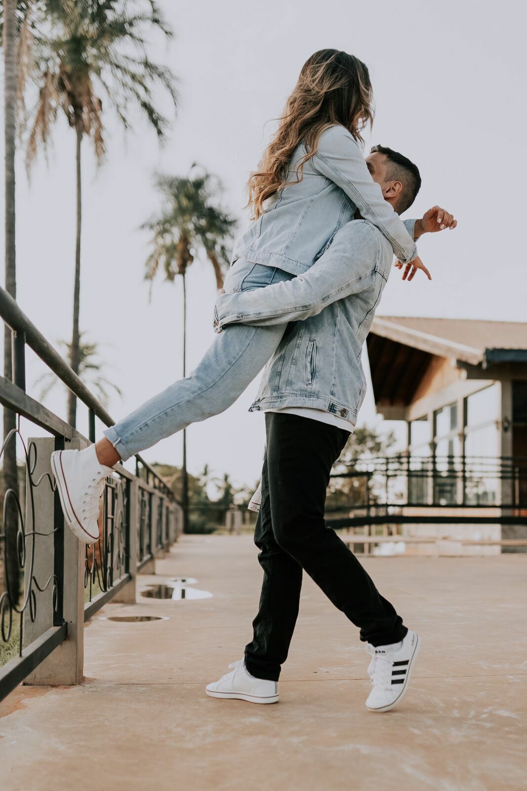 Foto ENSAIO DE CASAL - PRÉ WEDDING GABRIELA E JR - PORTAL DO LAGO - Imagem 13