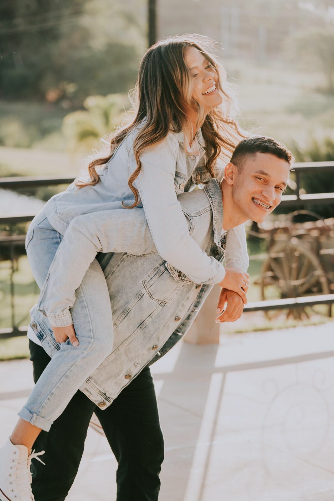 Foto ENSAIO DE CASAL - PRÉ WEDDING GABRIELA E JR - PORTAL DO LAGO - Imagem 4