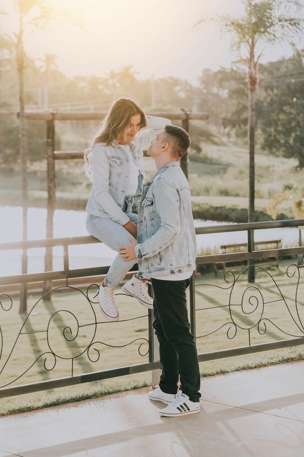 Foto ENSAIO DE CASAL - PRÉ WEDDING GABRIELA E JR - PORTAL DO LAGO - Imagem 11