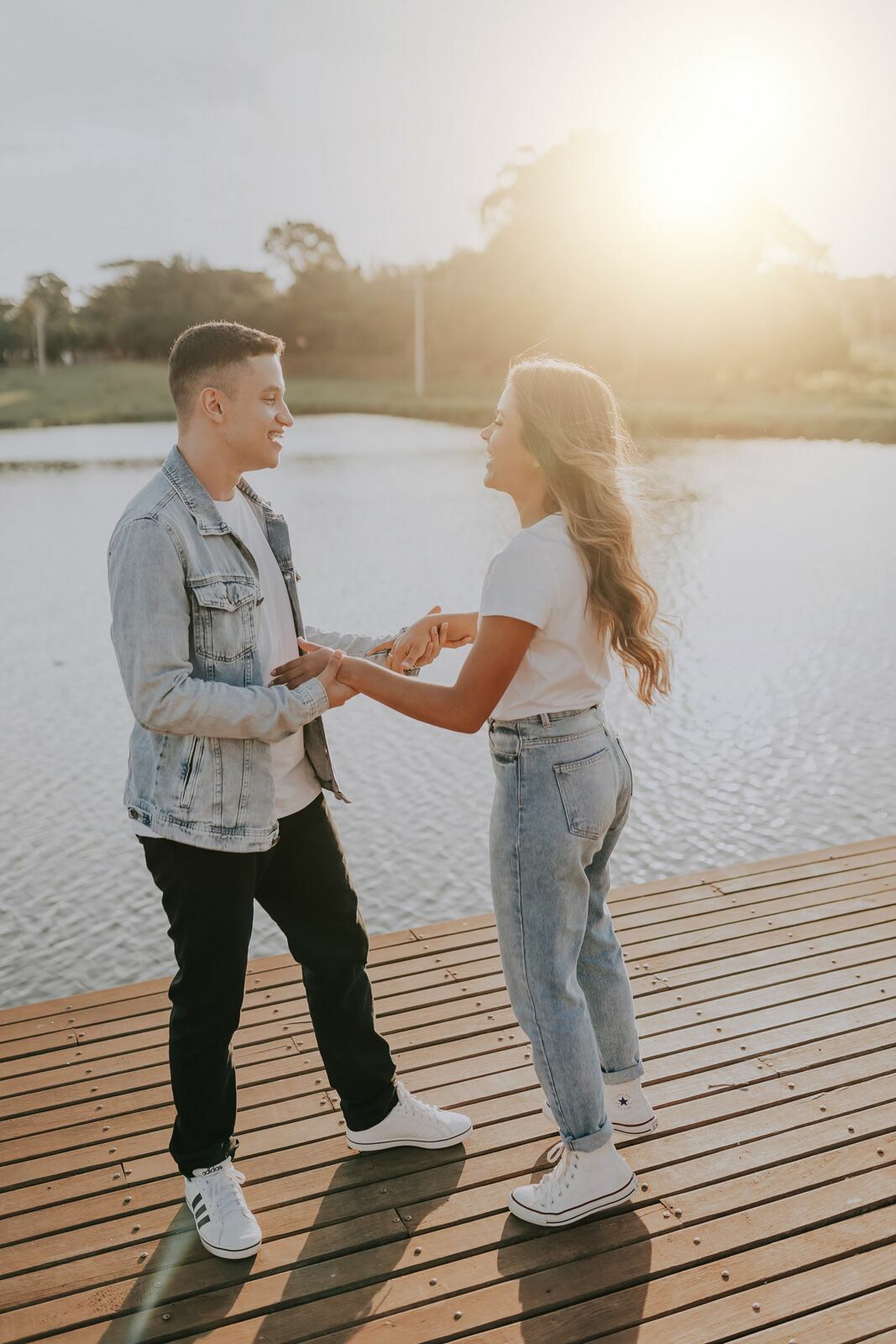 Foto ENSAIO DE CASAL - PRÉ WEDDING GABRIELA E JR - PORTAL DO LAGO - Imagem 17