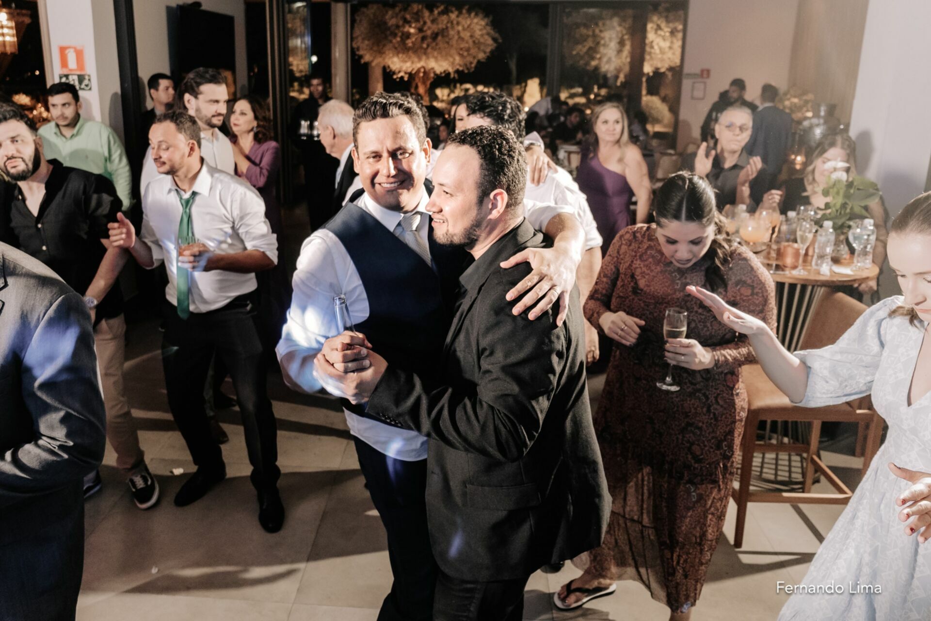 Foto CASAMENTO DANILO E CAMILA - PARQUE DOS ARAÇAS Foto CASAMENTO DANILO E CAMILA - PARQUE DOS ARAÇAS - Imagem 58