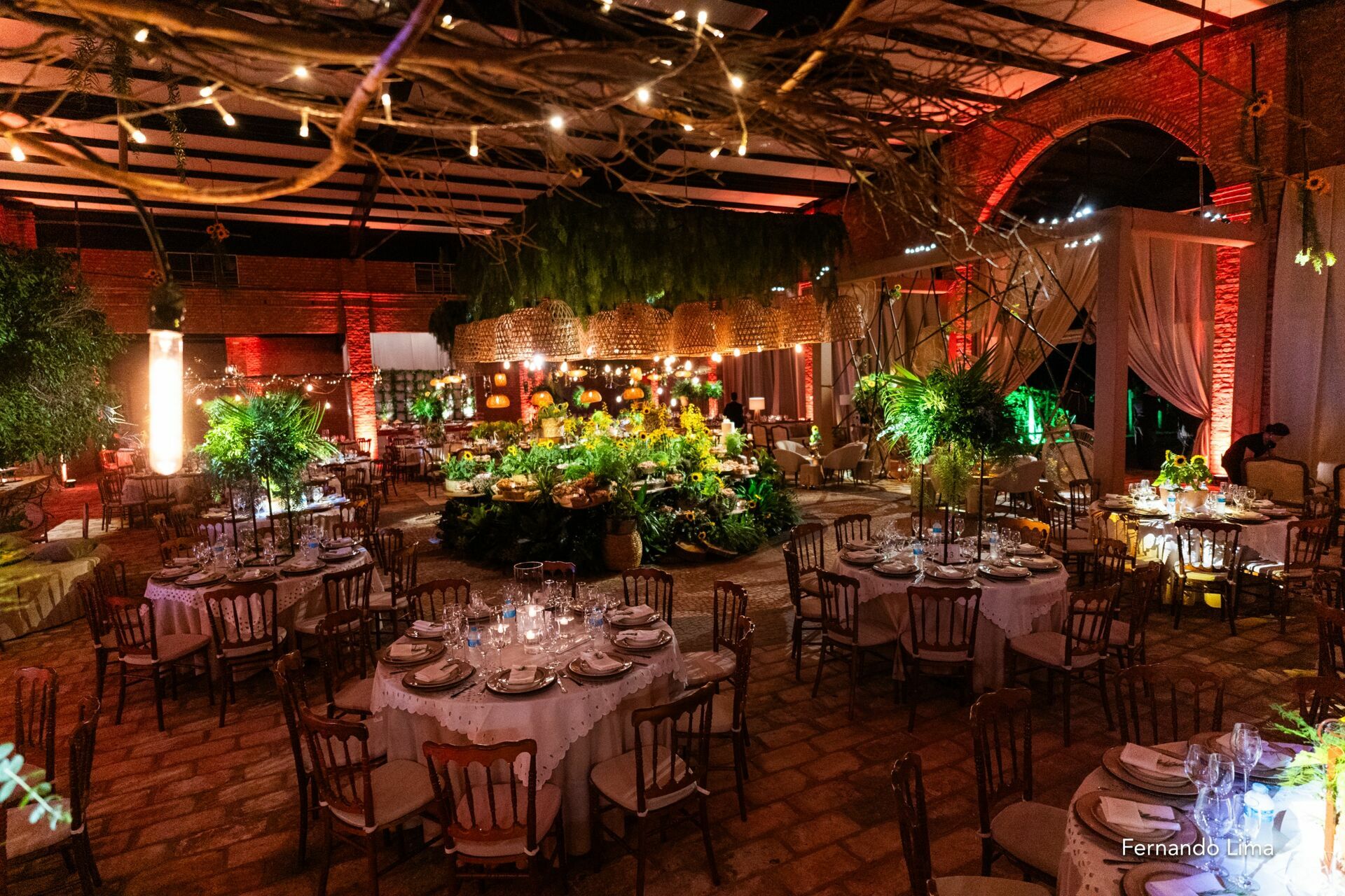 Foto Amor e Vinho: O Encantador Casamento de Julia e Lucas na Vinícola Foto Amor e Vinho: O Encantador Casamento de Julia e Lucas na Vinícola - Imagem 36