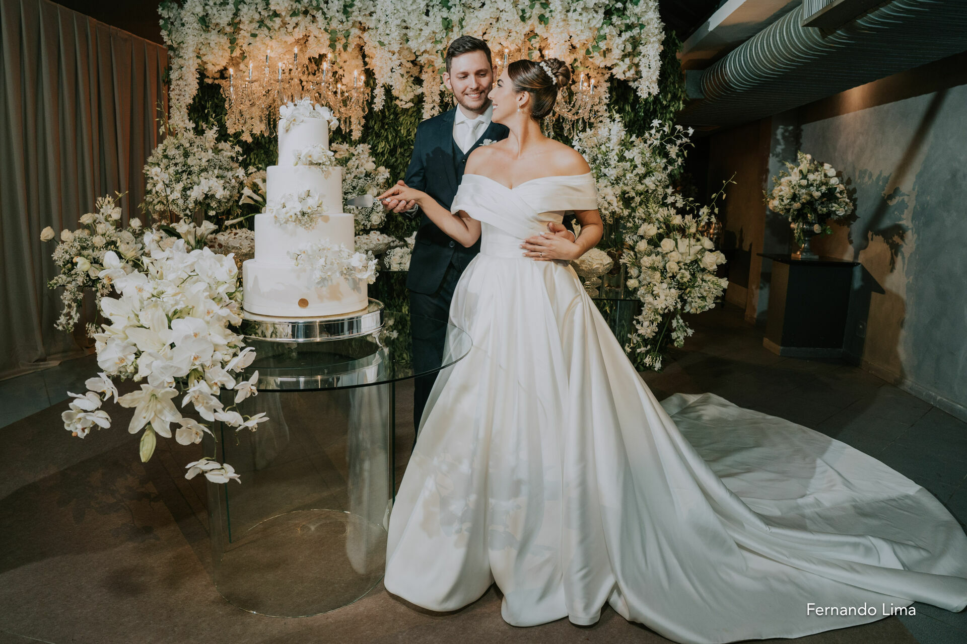 Foto CASAMENTO DE JULIANA E EDI: UMA UNIÃO ENCANTADORA NA CAPELA DO SALESIANO EM ARAÇATUBA Foto CASAMENTO DE JULIANA E EDI: UMA UNIÃO ENCANTADORA NA CAPELA DO SALESIANO EM ARAÇATUBA - Imagem 24