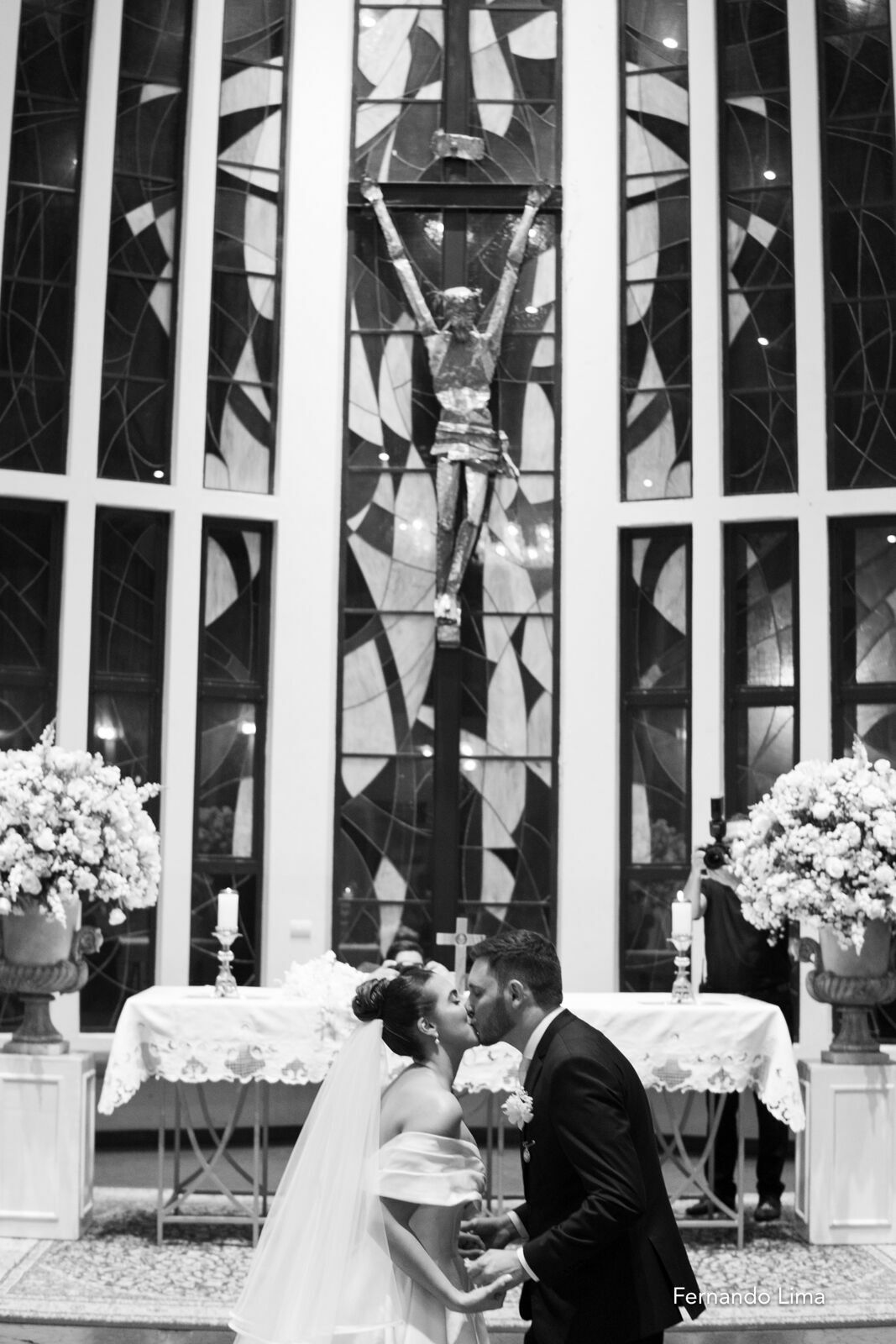 Foto CASAMENTO DE JULIANA E EDI: UMA UNIÃO ENCANTADORA NA CAPELA DO SALESIANO EM ARAÇATUBA Foto CASAMENTO DE JULIANA E EDI: UMA UNIÃO ENCANTADORA NA CAPELA DO SALESIANO EM ARAÇATUBA - Imagem 11