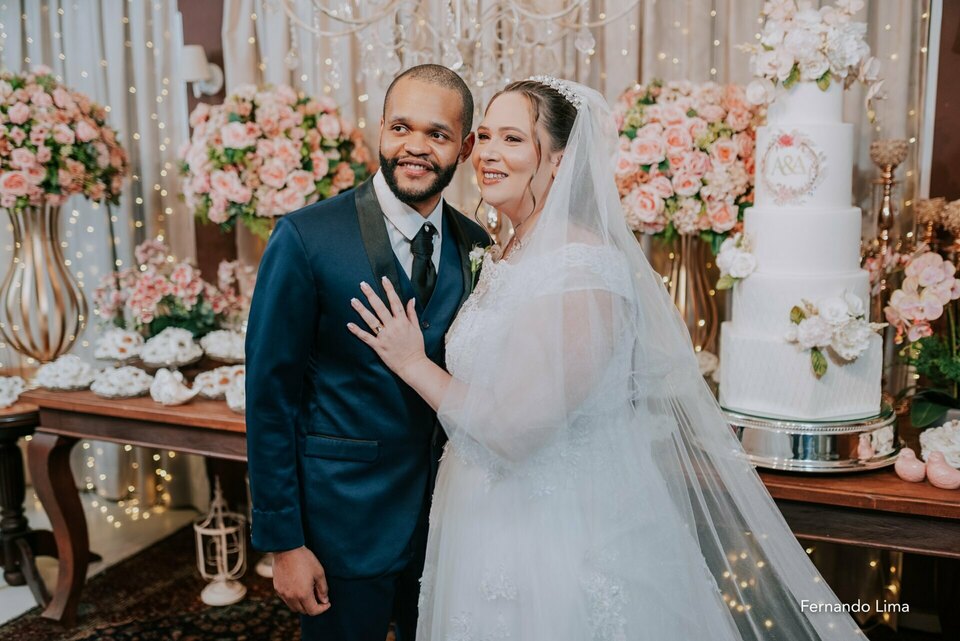 CASAMENTO DE ALINE E ANDRÉ: UM VERDADEIRO MOMENTO DE FÉ NA IGREJA SANTANA