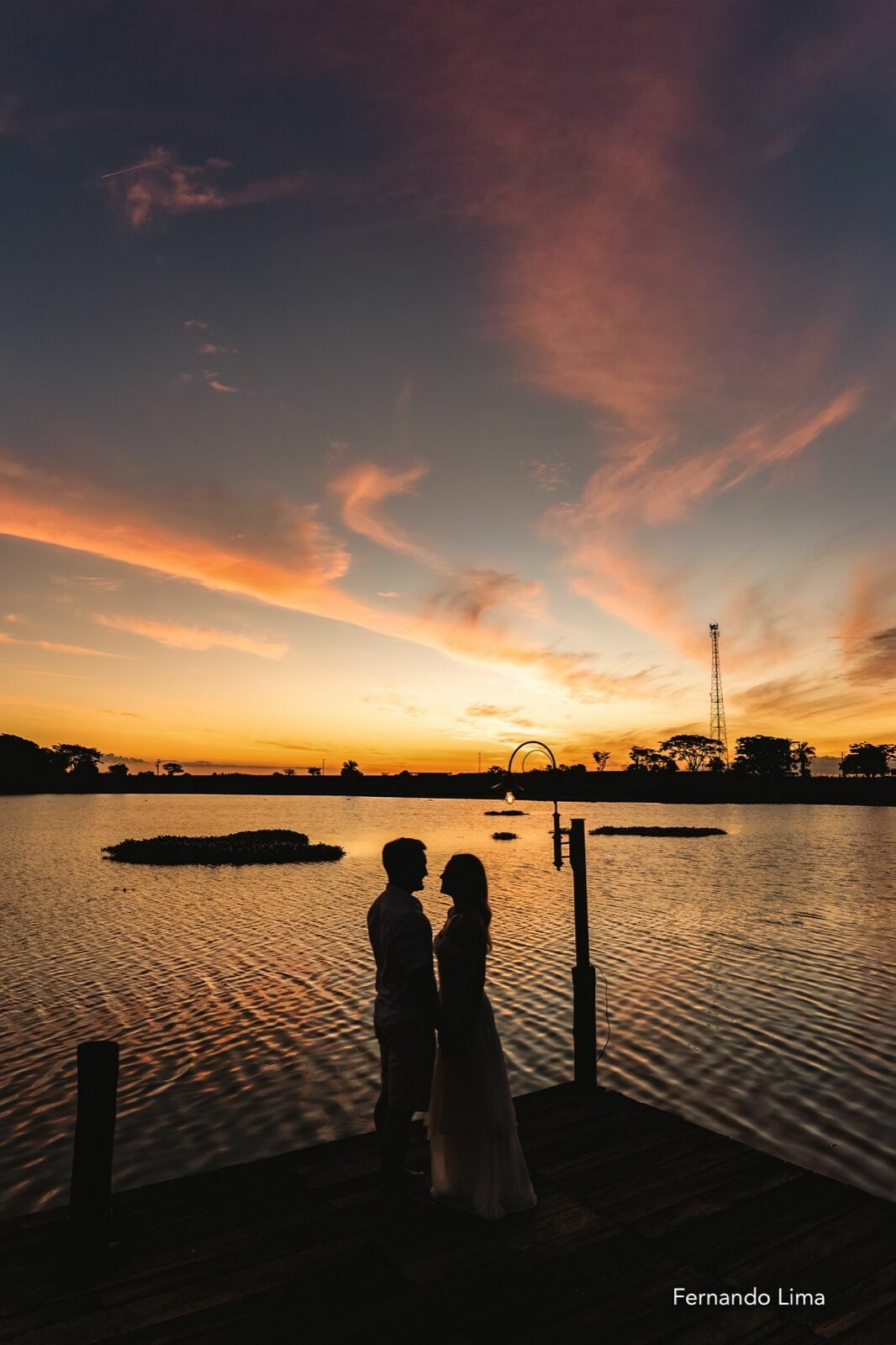 Foto ENSAIO PRÉ-WEDDING DE MARIANA E RENAN: UM PÔR DO SOL INCRÍVEL NA QUINTA DO SARDÃO EM GUARARAPES Foto ENSAIO PRÉ-WEDDING DE MARIANA E RENAN: UM PÔR DO SOL INCRÍVEL NA QUINTA DO SARDÃO EM GUARARAPES - Imagem 50