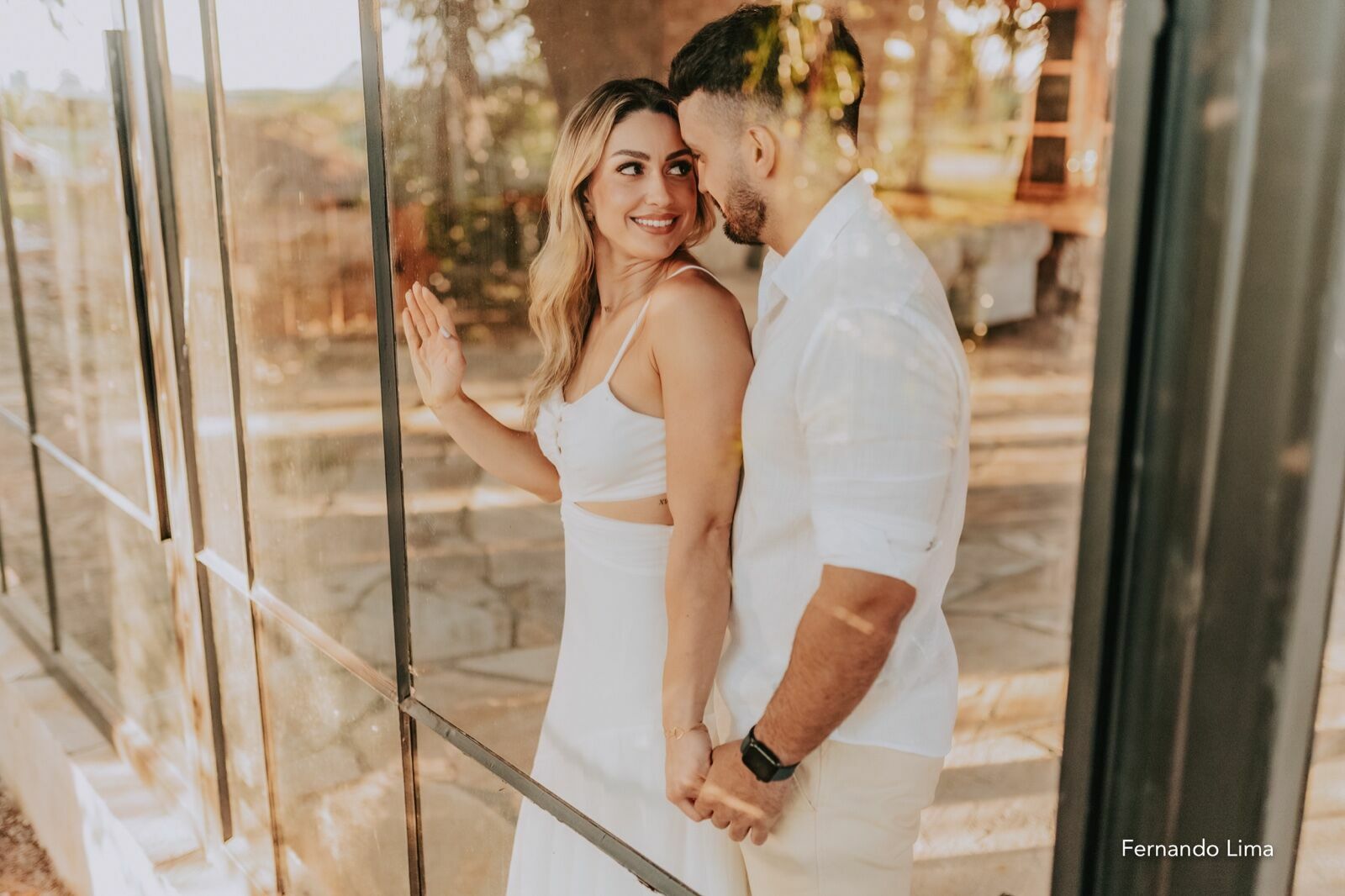 Foto ENSAIO PRÉ-WEDDING DE MARIANA E RENAN: UM PÔR DO SOL INCRÍVEL NA QUINTA DO SARDÃO EM GUARARAPES Foto ENSAIO PRÉ-WEDDING DE MARIANA E RENAN: UM PÔR DO SOL INCRÍVEL NA QUINTA DO SARDÃO EM GUARARAPES - Imagem 32