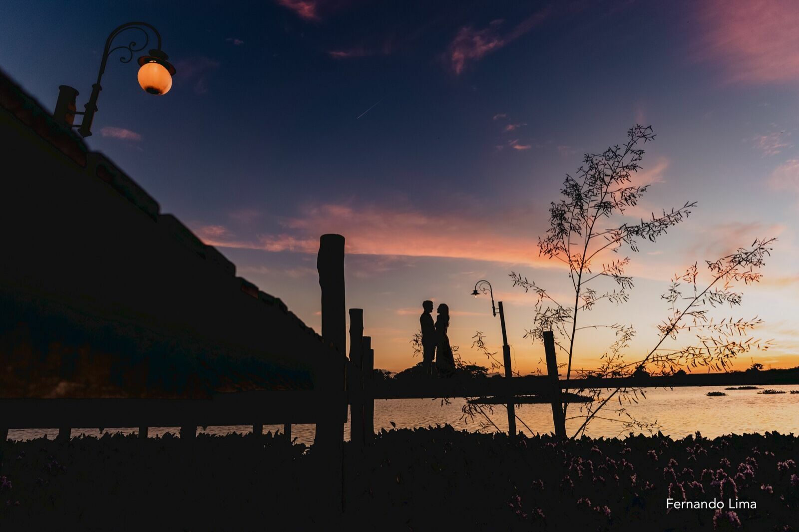 Foto ENSAIO PRÉ-WEDDING DE MARIANA E RENAN: UM PÔR DO SOL INCRÍVEL NA QUINTA DO SARDÃO EM GUARARAPES Foto ENSAIO PRÉ-WEDDING DE MARIANA E RENAN: UM PÔR DO SOL INCRÍVEL NA QUINTA DO SARDÃO EM GUARARAPES - Imagem 36