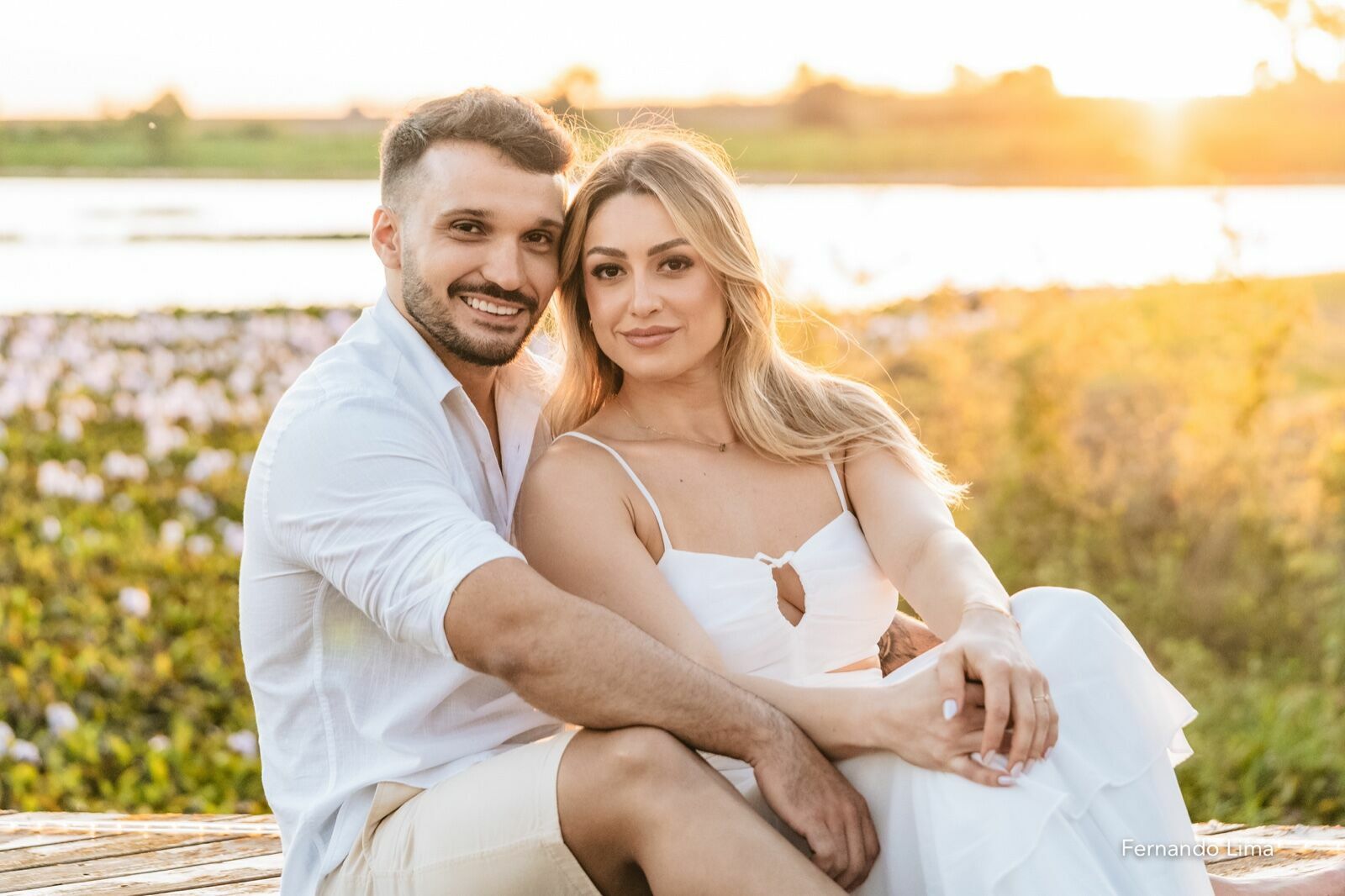 Foto ENSAIO PRÉ-WEDDING DE MARIANA E RENAN: UM PÔR DO SOL INCRÍVEL NA QUINTA DO SARDÃO EM GUARARAPES Foto ENSAIO PRÉ-WEDDING DE MARIANA E RENAN: UM PÔR DO SOL INCRÍVEL NA QUINTA DO SARDÃO EM GUARARAPES - Imagem 44