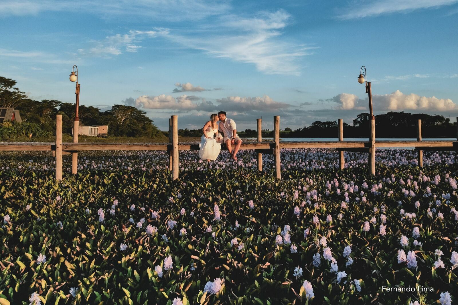 Foto ENSAIO PRÉ-WEDDING DE MARIANA E RENAN: UM PÔR DO SOL INCRÍVEL NA QUINTA DO SARDÃO EM GUARARAPES Foto ENSAIO PRÉ-WEDDING DE MARIANA E RENAN: UM PÔR DO SOL INCRÍVEL NA QUINTA DO SARDÃO EM GUARARAPES - Imagem 33