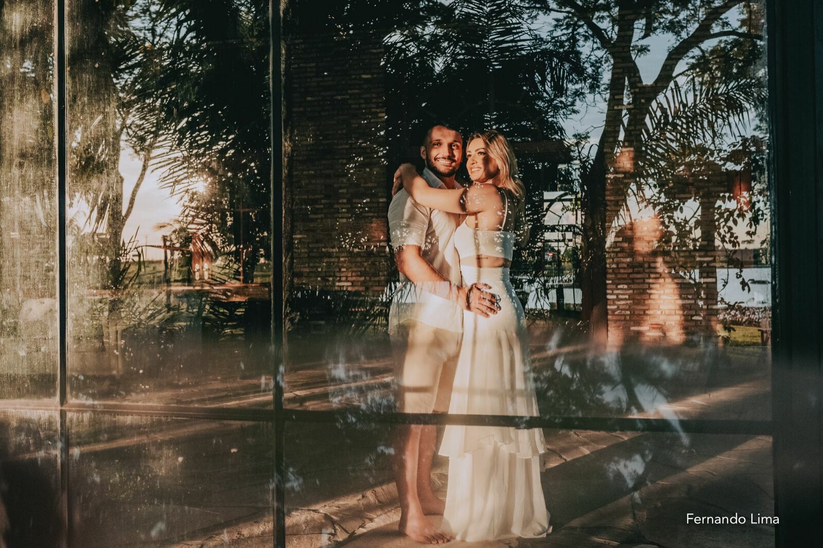 Foto ENSAIO PRÉ-WEDDING DE MARIANA E RENAN: UM PÔR DO SOL INCRÍVEL NA QUINTA DO SARDÃO EM GUARARAPES Foto ENSAIO PRÉ-WEDDING DE MARIANA E RENAN: UM PÔR DO SOL INCRÍVEL NA QUINTA DO SARDÃO EM GUARARAPES - Imagem 29