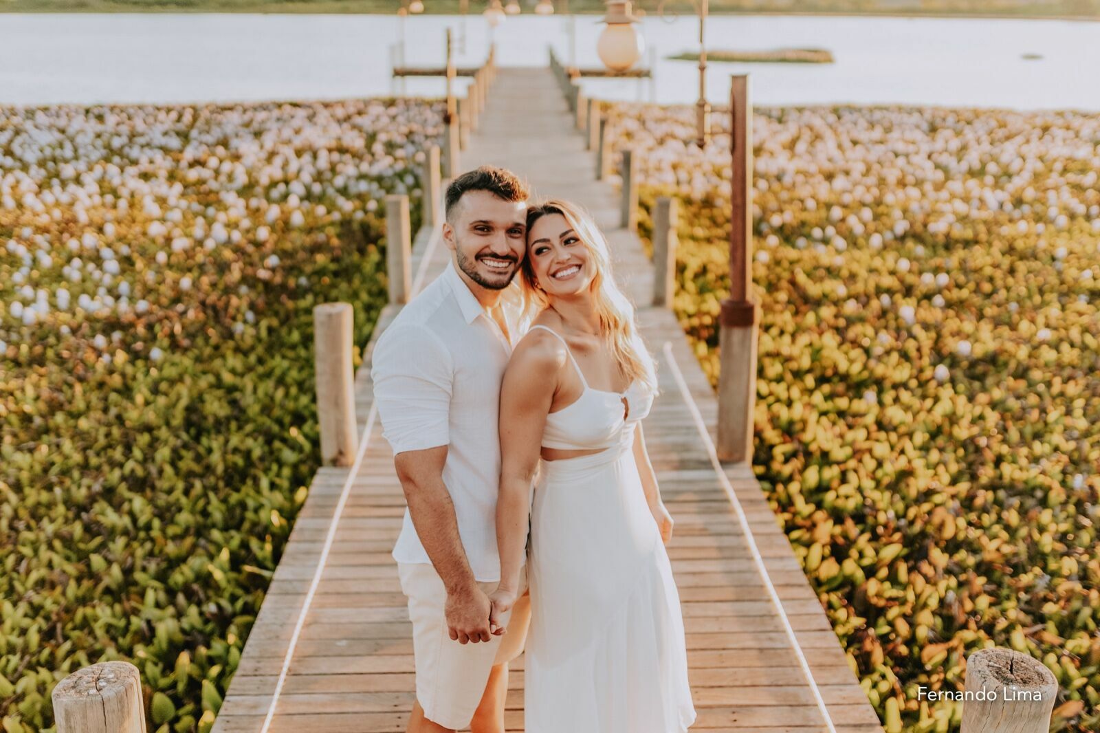 Foto ENSAIO PRÉ-WEDDING DE MARIANA E RENAN: UM PÔR DO SOL INCRÍVEL NA QUINTA DO SARDÃO EM GUARARAPES Foto ENSAIO PRÉ-WEDDING DE MARIANA E RENAN: UM PÔR DO SOL INCRÍVEL NA QUINTA DO SARDÃO EM GUARARAPES - Imagem 30