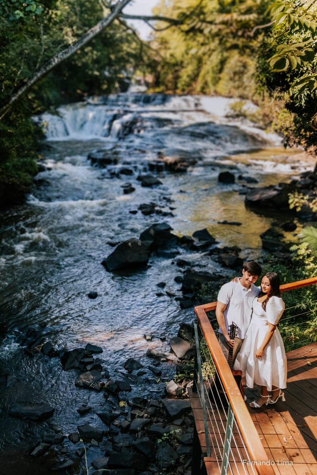 Foto Ensaio Pré-Wedding em Brotas-SP: Natureza, Emoção e Amor em cada Foto Foto Ensaio Pré-Wedding em Brotas-SP: Natureza, Emoção e Amor em cada Foto - Imagem 8