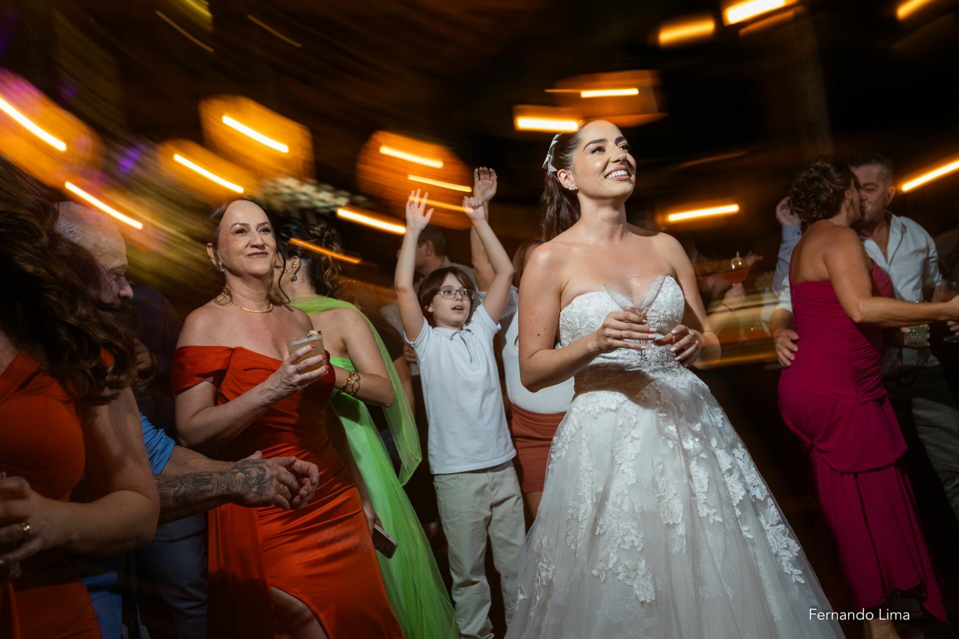 Foto Casamento ao Pôr do Sol em Ibitinga-SP no Espaço Alex Vitro: Um Dia Inesquecível Foto Casamento ao Pôr do Sol em Ibitinga-SP no Espaço Alex Vitro: Um Dia Inesquecível - Imagem 59