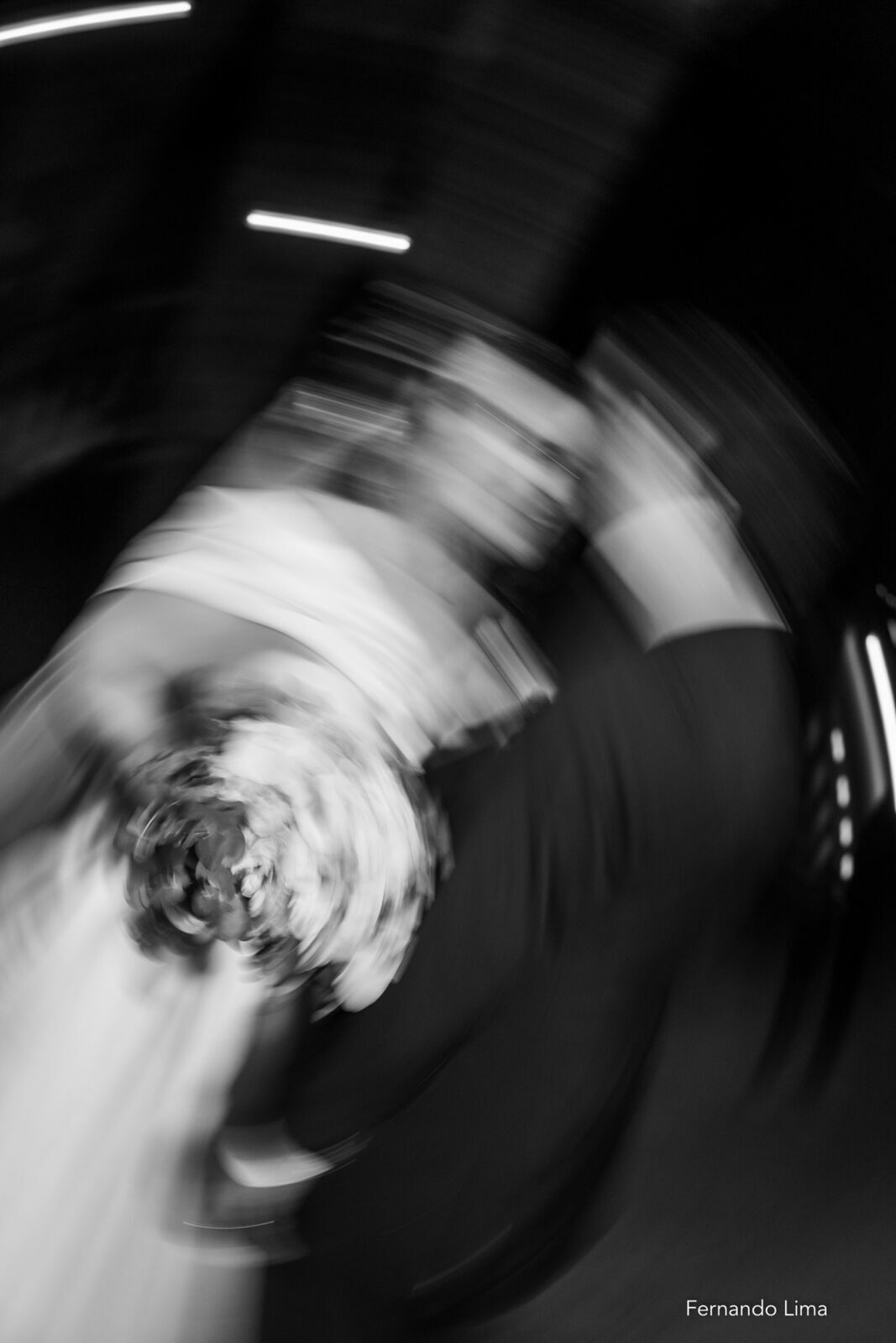 Foto Casamento de Mariana e Marcelo na Estância Monza em Birigui-SP: Amor, Elegância e Emoção Foto Casamento de Mariana e Marcelo na Estância Monza em Birigui-SP: Amor, Elegância e Emoção - Imagem 38