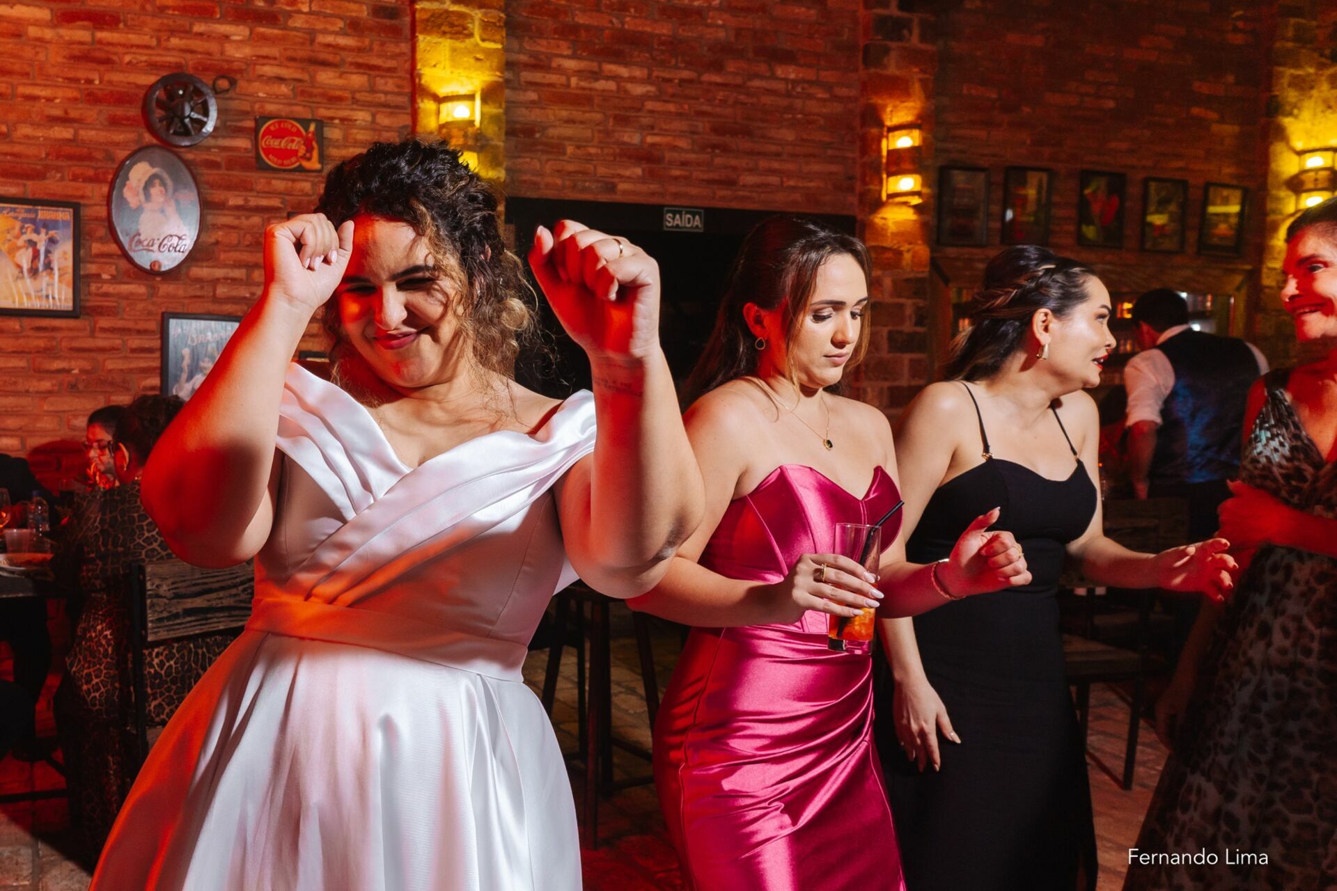 Foto Casamento de Mariana e Marcelo na Estância Monza em Birigui-SP: Amor, Elegância e Emoção Foto Casamento de Mariana e Marcelo na Estância Monza em Birigui-SP: Amor, Elegância e Emoção - Imagem 55