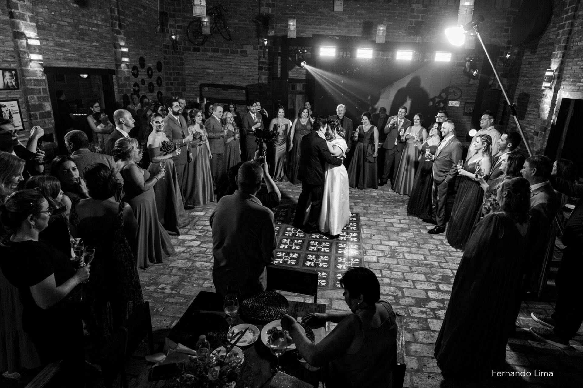 Foto Casamento de Mariana e Marcelo na Estância Monza em Birigui-SP: Amor, Elegância e Emoção Foto Casamento de Mariana e Marcelo na Estância Monza em Birigui-SP: Amor, Elegância e Emoção - Imagem 49