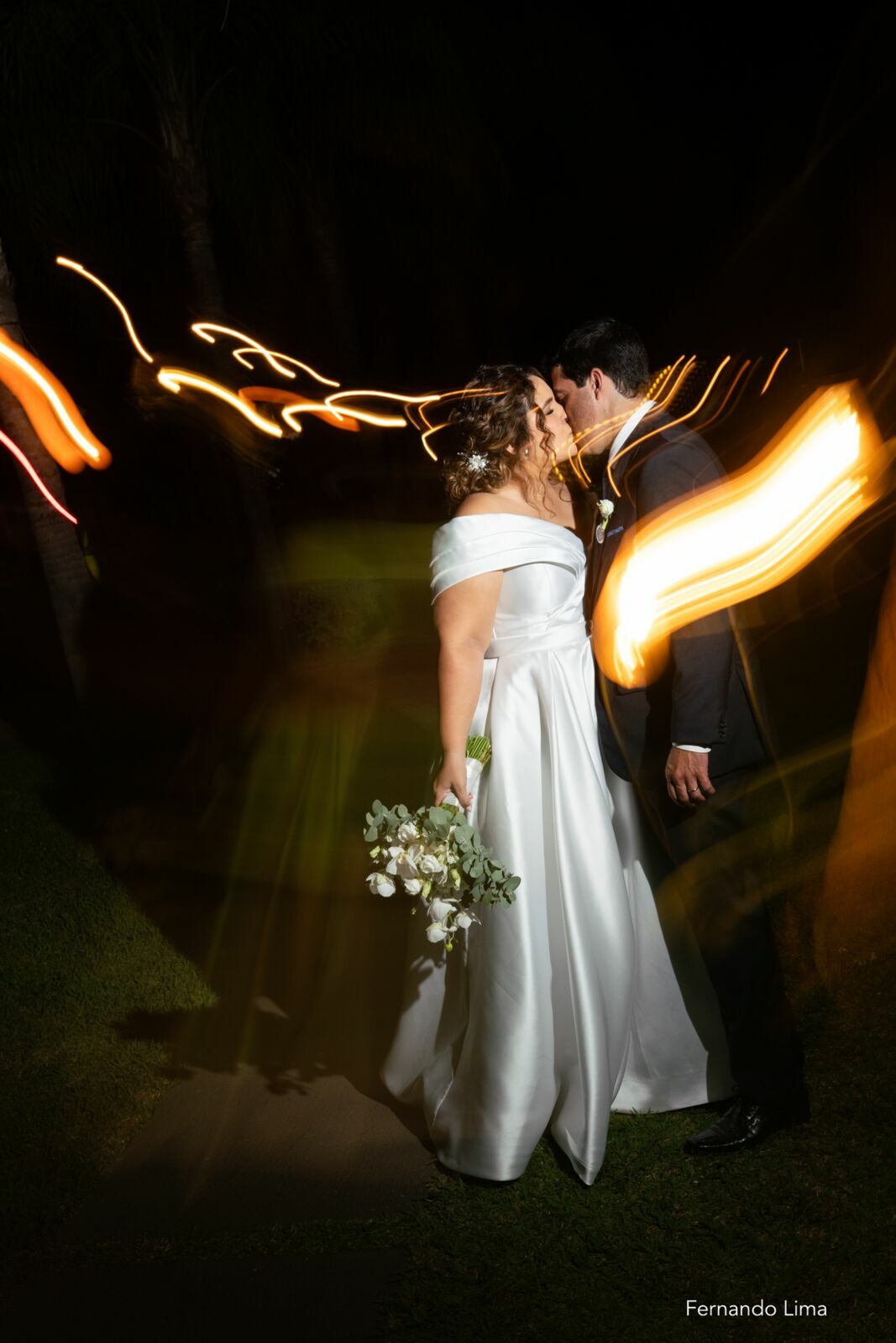 Foto Casamento de Mariana e Marcelo na Estância Monza em Birigui-SP: Amor, Elegância e Emoção Foto Casamento de Mariana e Marcelo na Estância Monza em Birigui-SP: Amor, Elegância e Emoção - Imagem 45