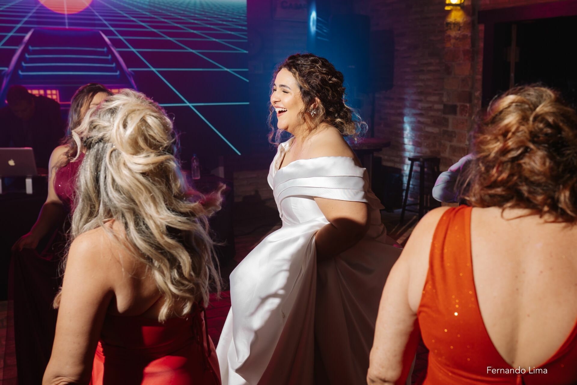 Foto Casamento de Mariana e Marcelo na Estância Monza em Birigui-SP: Amor, Elegância e Emoção Foto Casamento de Mariana e Marcelo na Estância Monza em Birigui-SP: Amor, Elegância e Emoção - Imagem 60
