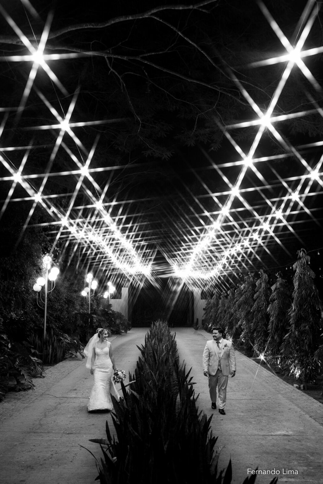 Foto Casamento da Bia e do Kenji na Chácara Light Decor em Araçatuba-SP: Um Dia de Amor e Luz Foto Casamento da Bia e do Kenji na Chácara Light Decor em Araçatuba-SP: Um Dia de Amor e Luz - Imagem 0