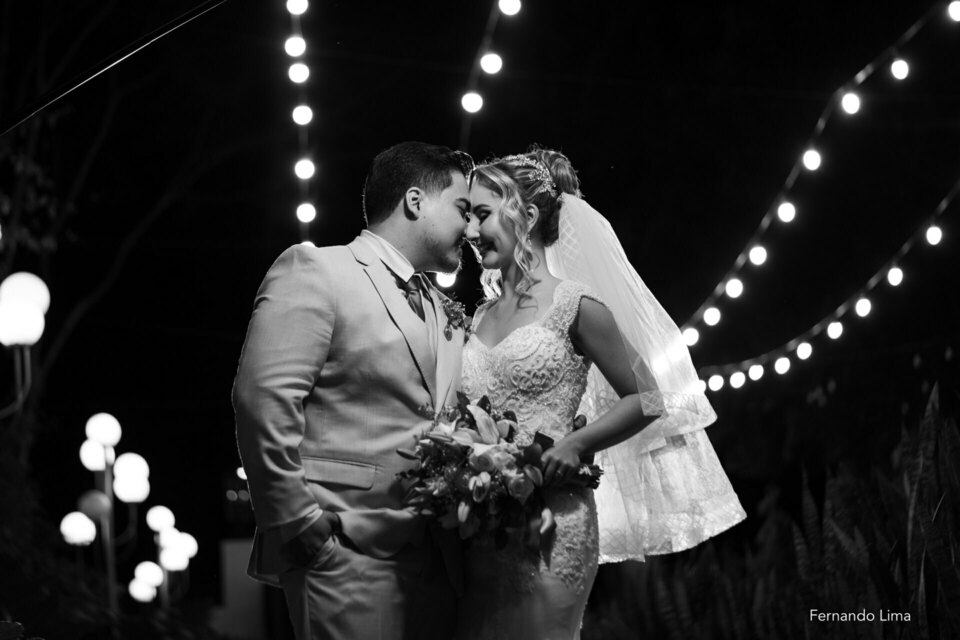 Casamento da Bia e do Kenji na Chácara Light Decor em Araçatuba-SP: Um Dia de Amor e Luz