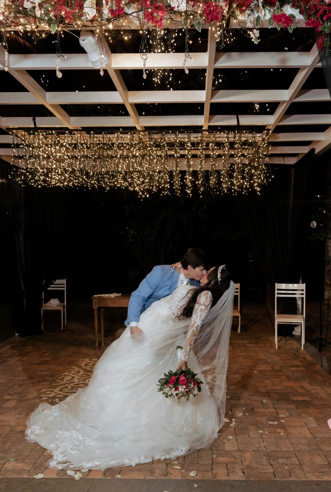 Foto Um casamento abençoado no cenário encantador do California Eventos Carlos e Michelle Foto Um casamento abençoado no cenário encantador do California Eventos Carlos e Michelle - Imagem 13