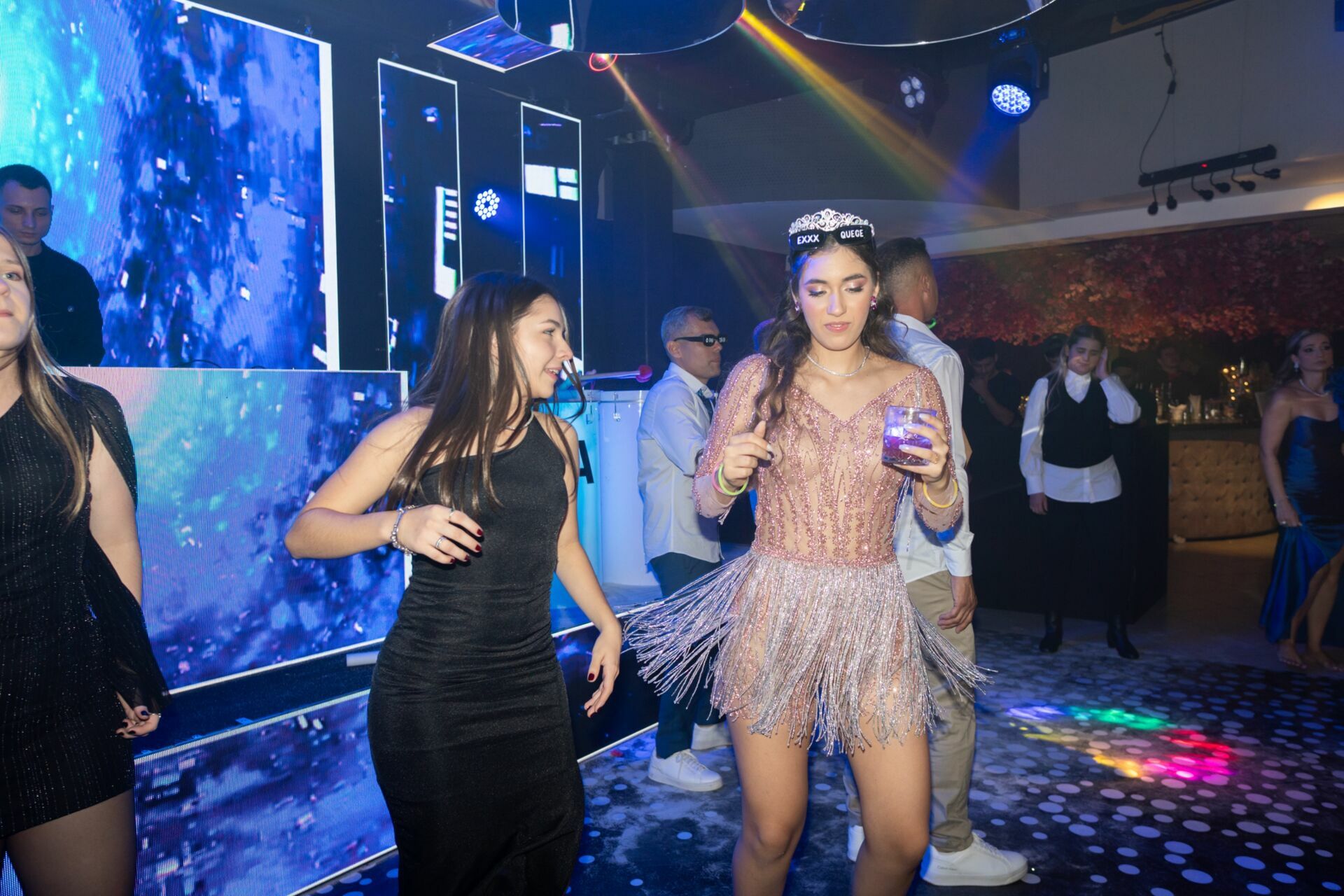 Foto Aniversário de 15 anos da Nanda — Um dia de princesa no Villa Rica Araçatuba/SP Foto Aniversário de 15 anos da Nanda — Um dia de princesa no Villa Rica Araçatuba/SP - Imagem 51