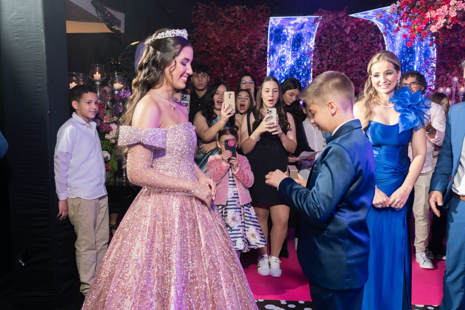 Foto Aniversário de 15 anos da Nanda — Um dia de princesa no Villa Rica Araçatuba/SP Foto Aniversário de 15 anos da Nanda — Um dia de princesa no Villa Rica Araçatuba/SP - Imagem 32