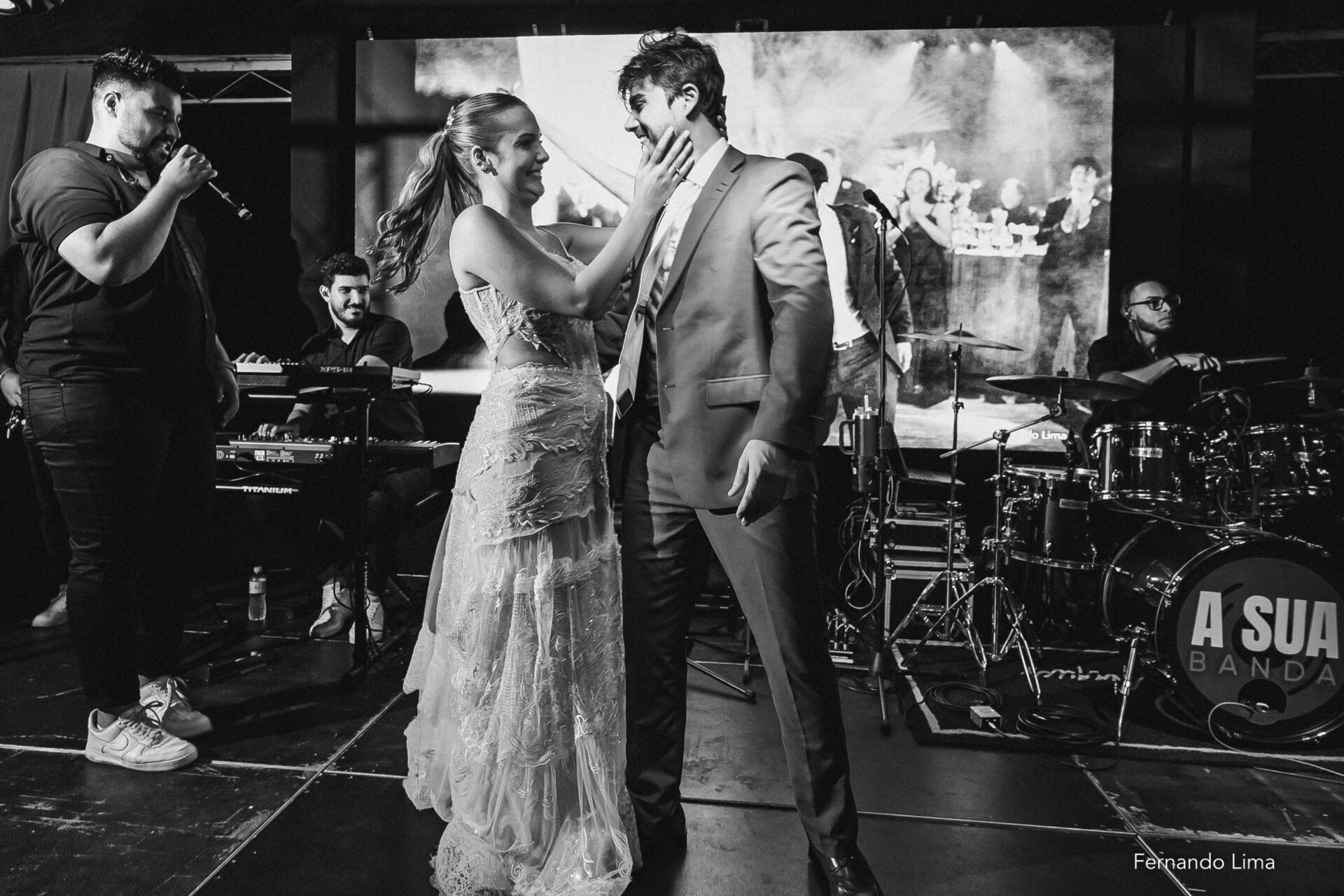 Foto Vivian & Victor — Um amor abençoado na Quinta do Sardão Foto Vivian & Victor — Um amor abençoado na Quinta do Sardão - Imagem 63